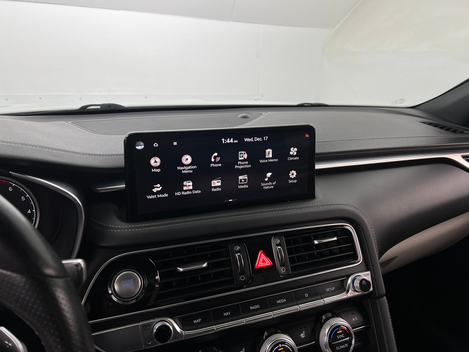 Thumbnail: 2022 Genesis G70 - 3