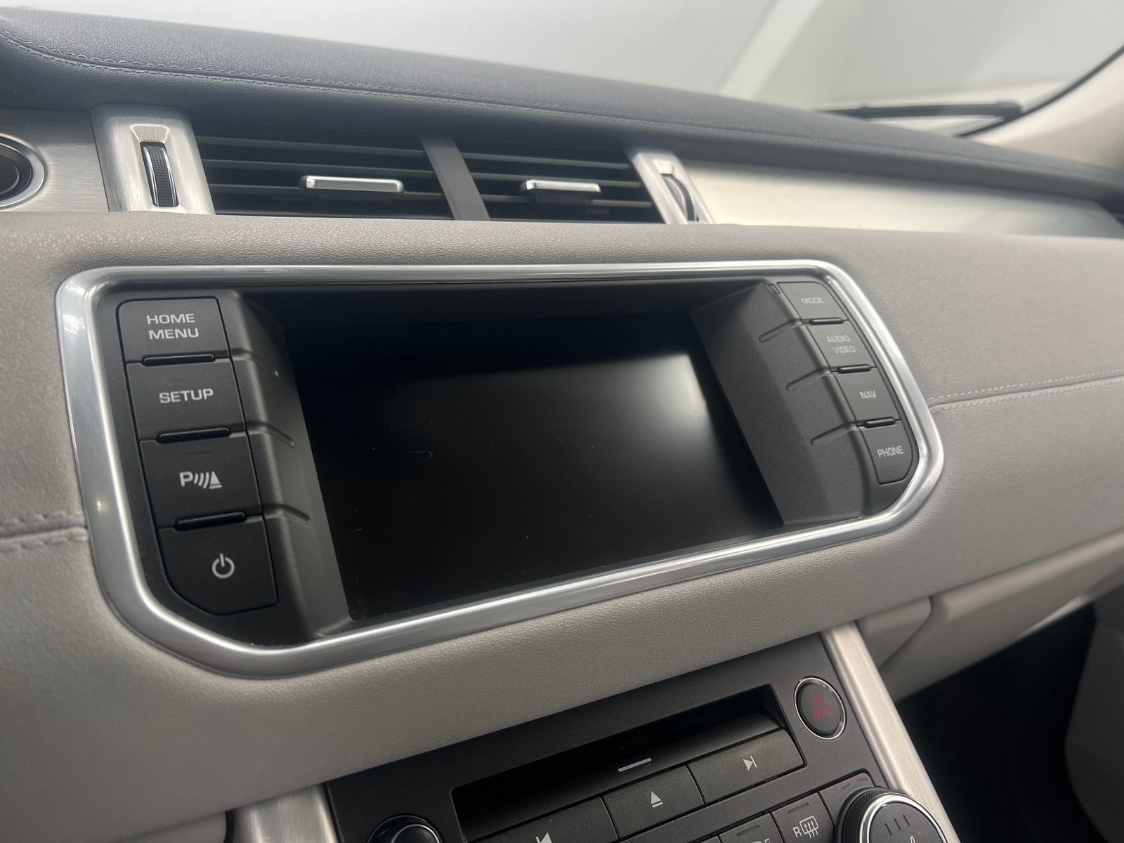 Thumbnail: 2015 Land Rover Range Rover Evoque - 3