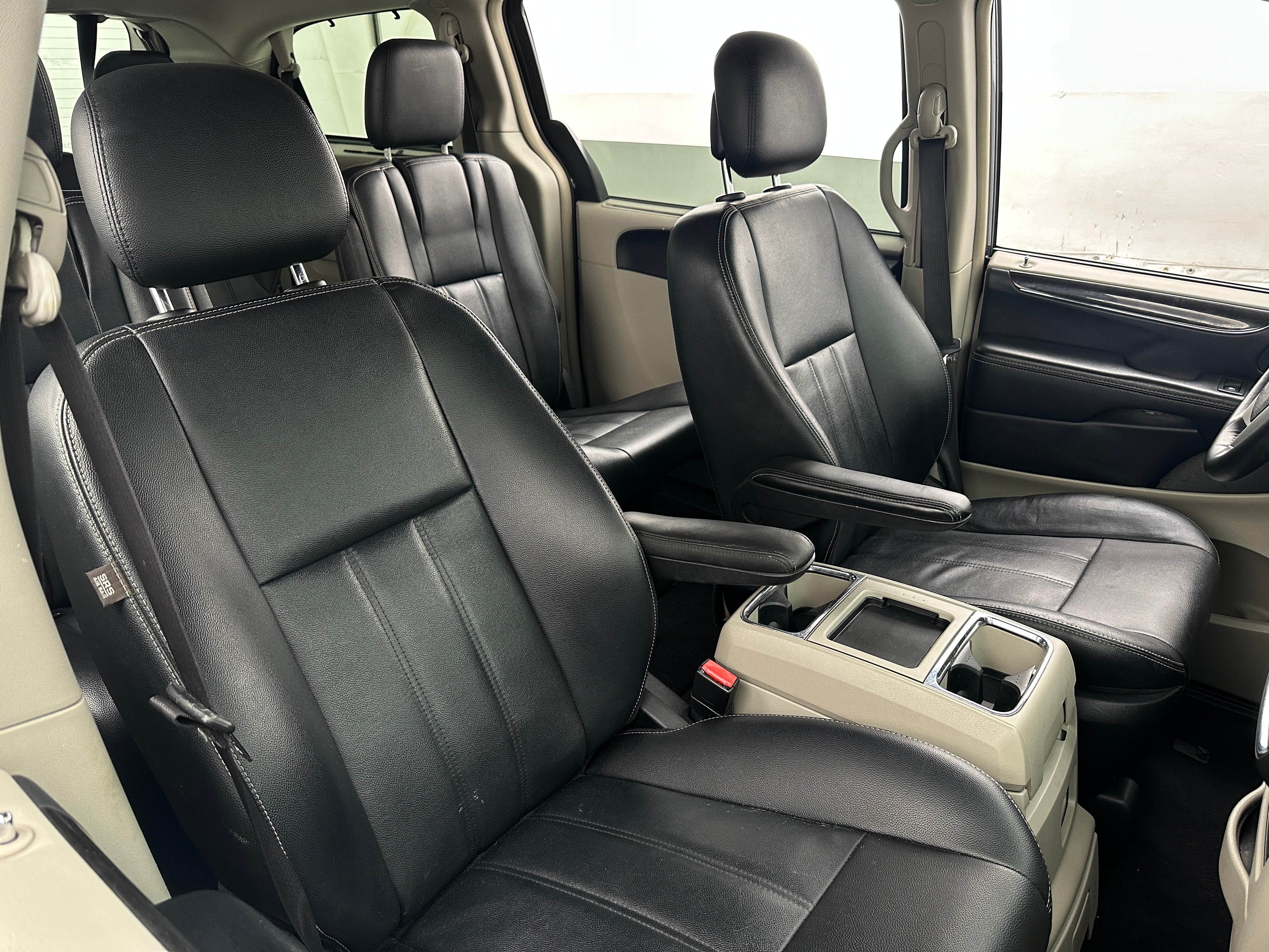 2016 Chrysler Town & Country
