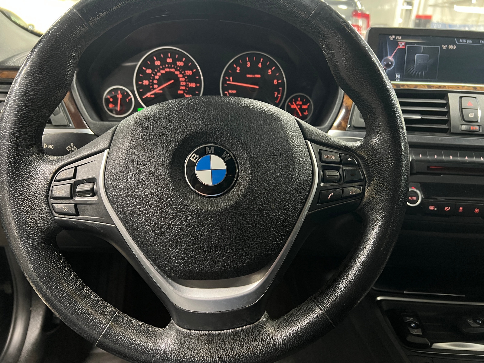 Thumbnail: 2014 BMW 3 Series - 4