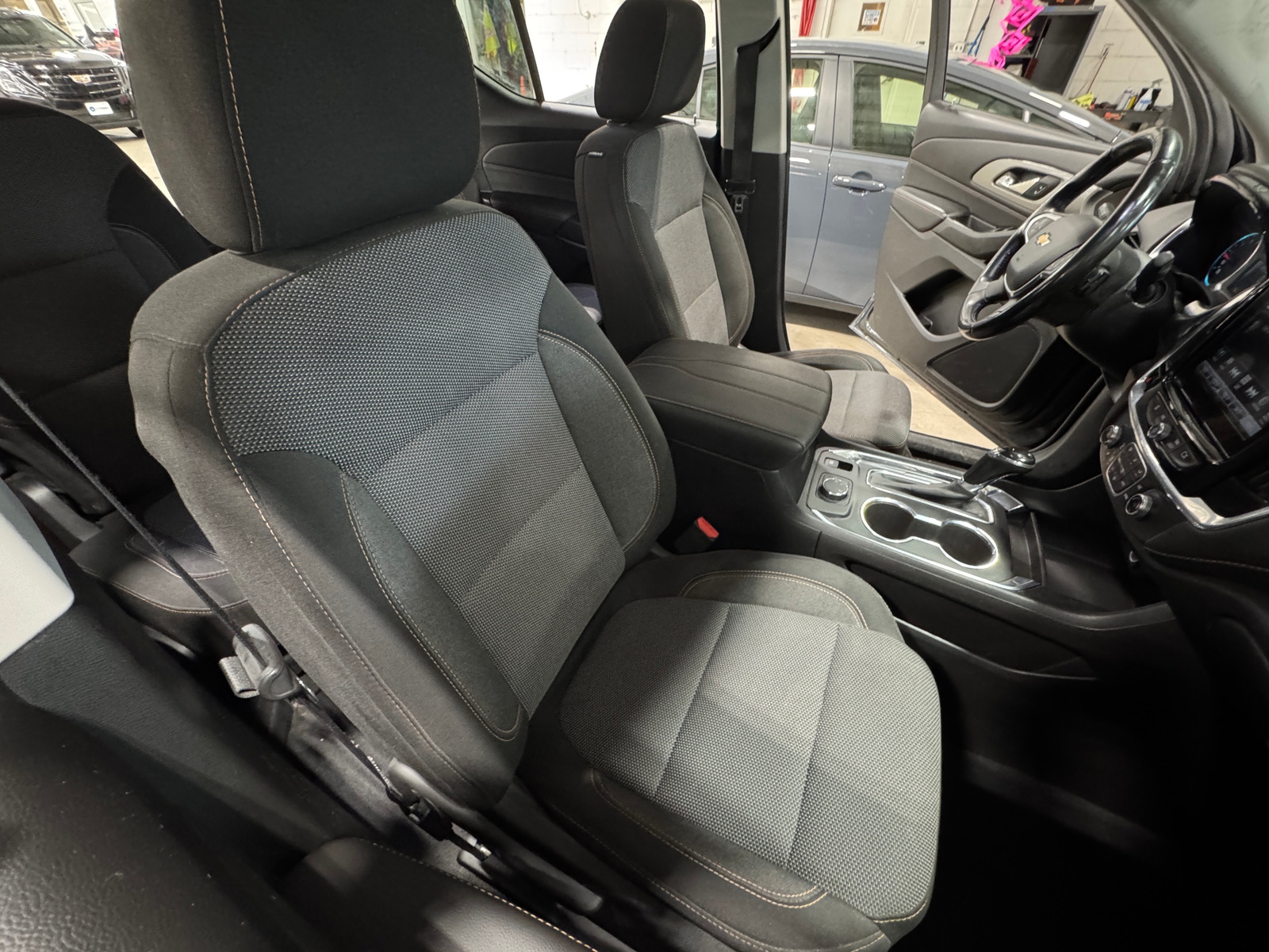 Thumbnail: 2019 Chevrolet Traverse - 2