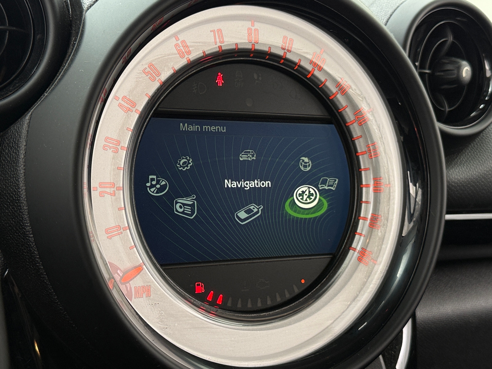 Thumbnail: 2014 MINI Cooper Countryman - 3