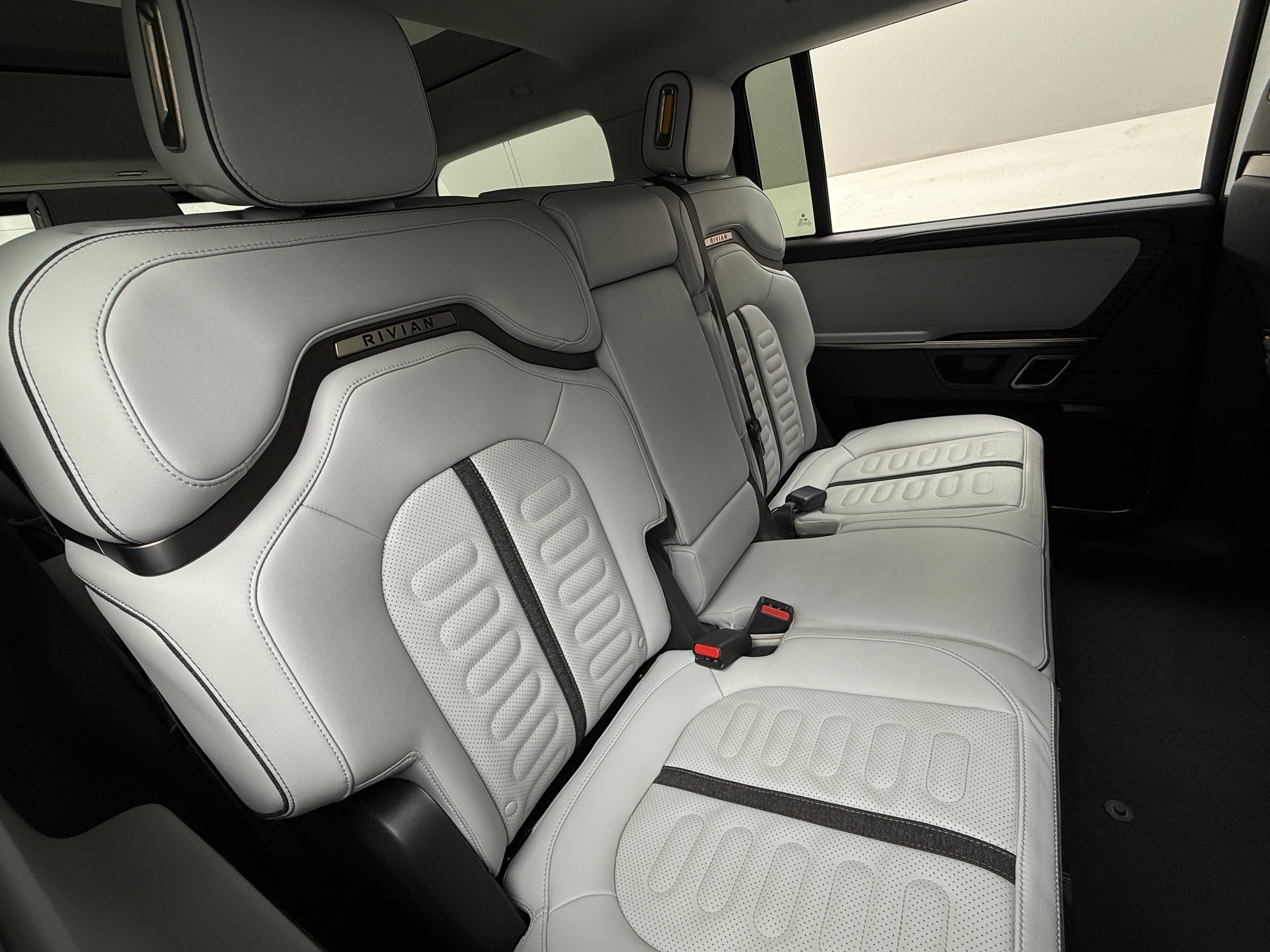 Used 2023 Rivian R1S Adventure with VIN 7PDSGABA5PN021786 for sale in Auburn, WA