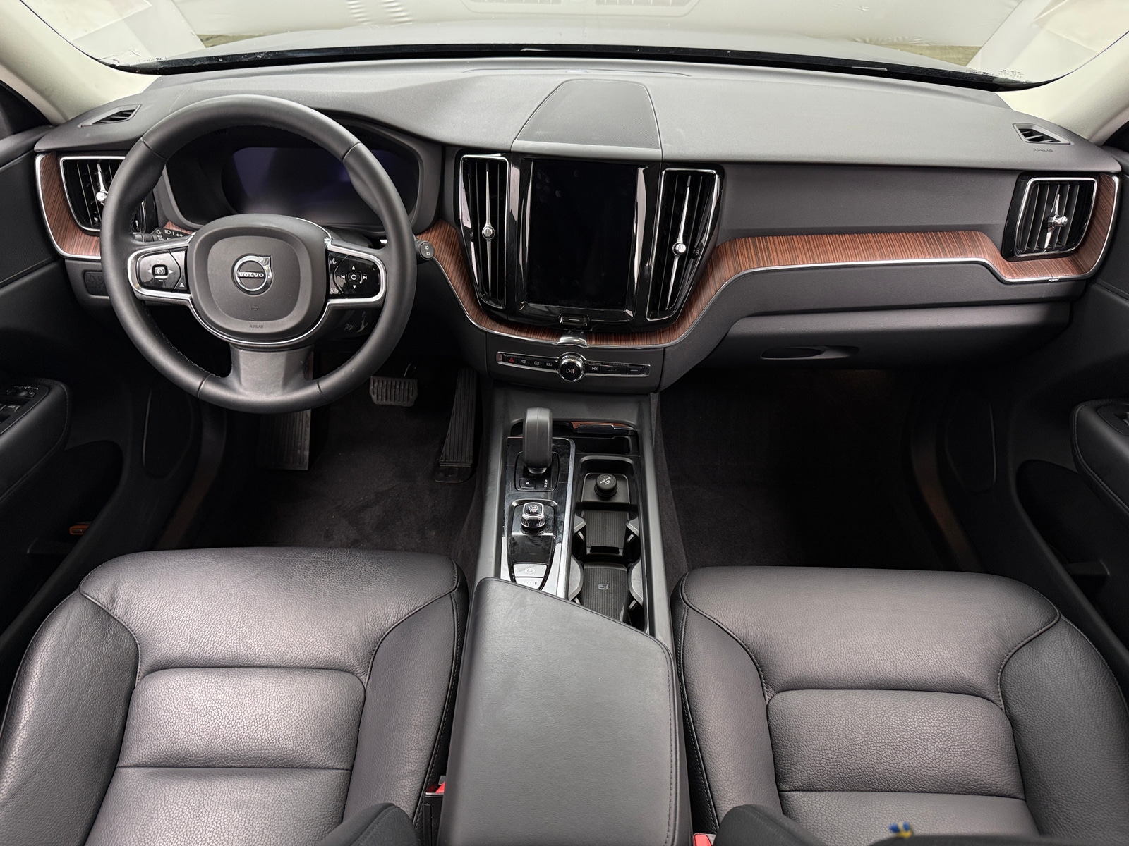 Thumbnail: 2023 Volvo XC60 - 2