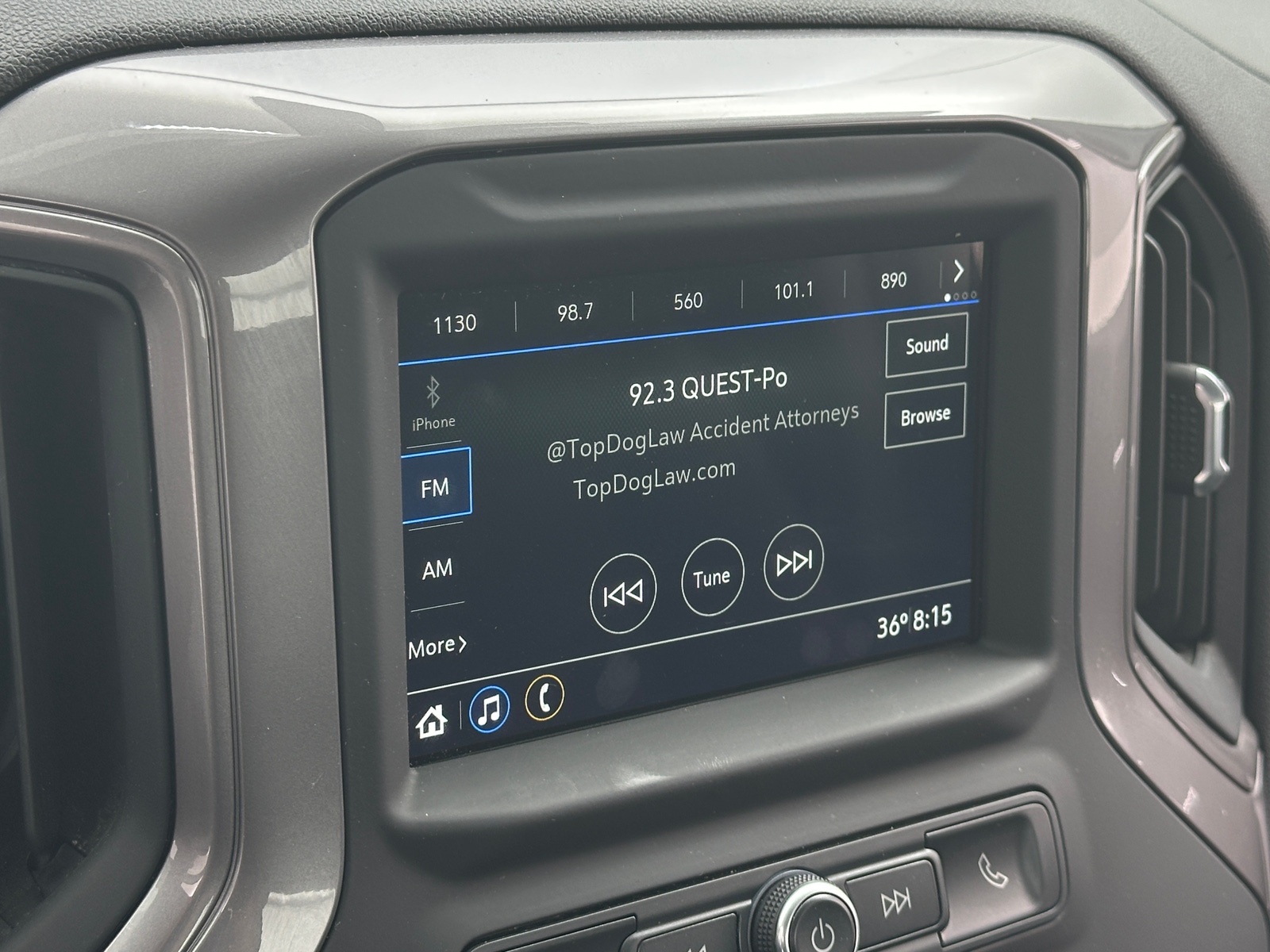 Thumbnail: 2019 Chevrolet Silverado 1500 - 4