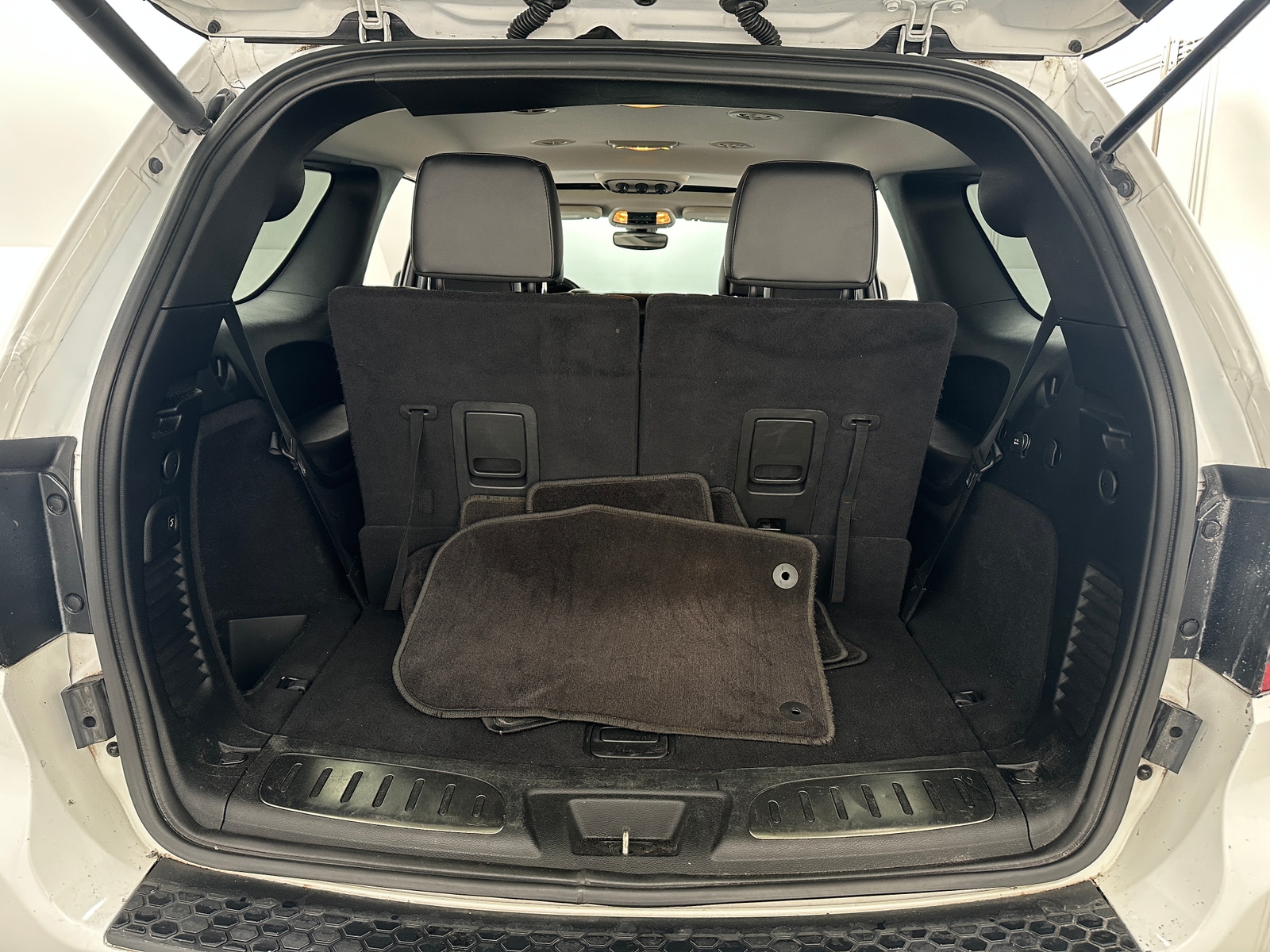 Thumbnail: 2018 Dodge Durango - 6