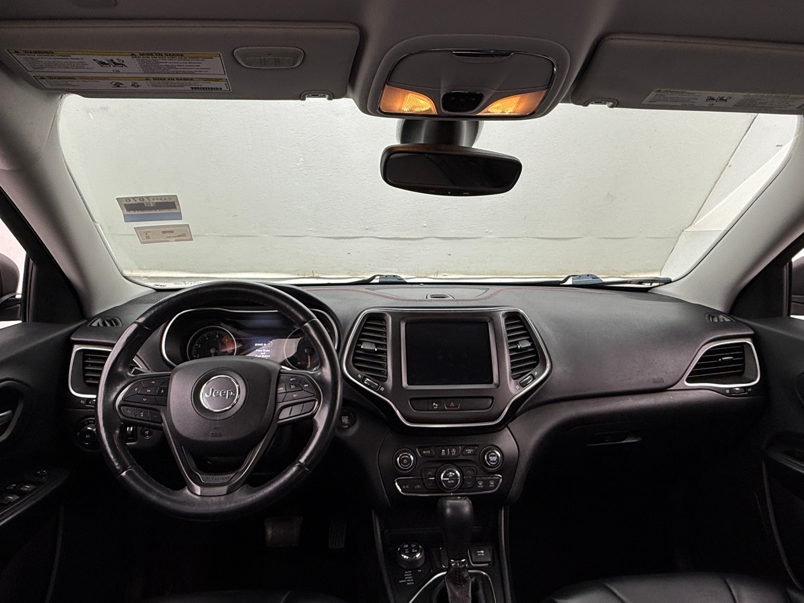 Thumbnail: 2019 Jeep Cherokee - 3