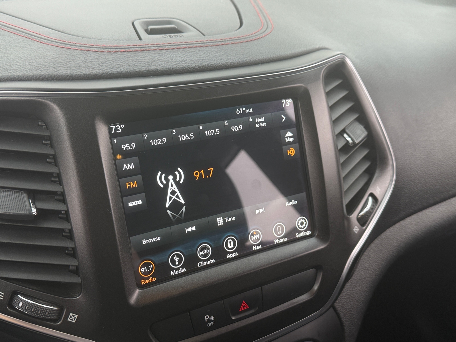 Thumbnail: 2019 Jeep Cherokee - 4