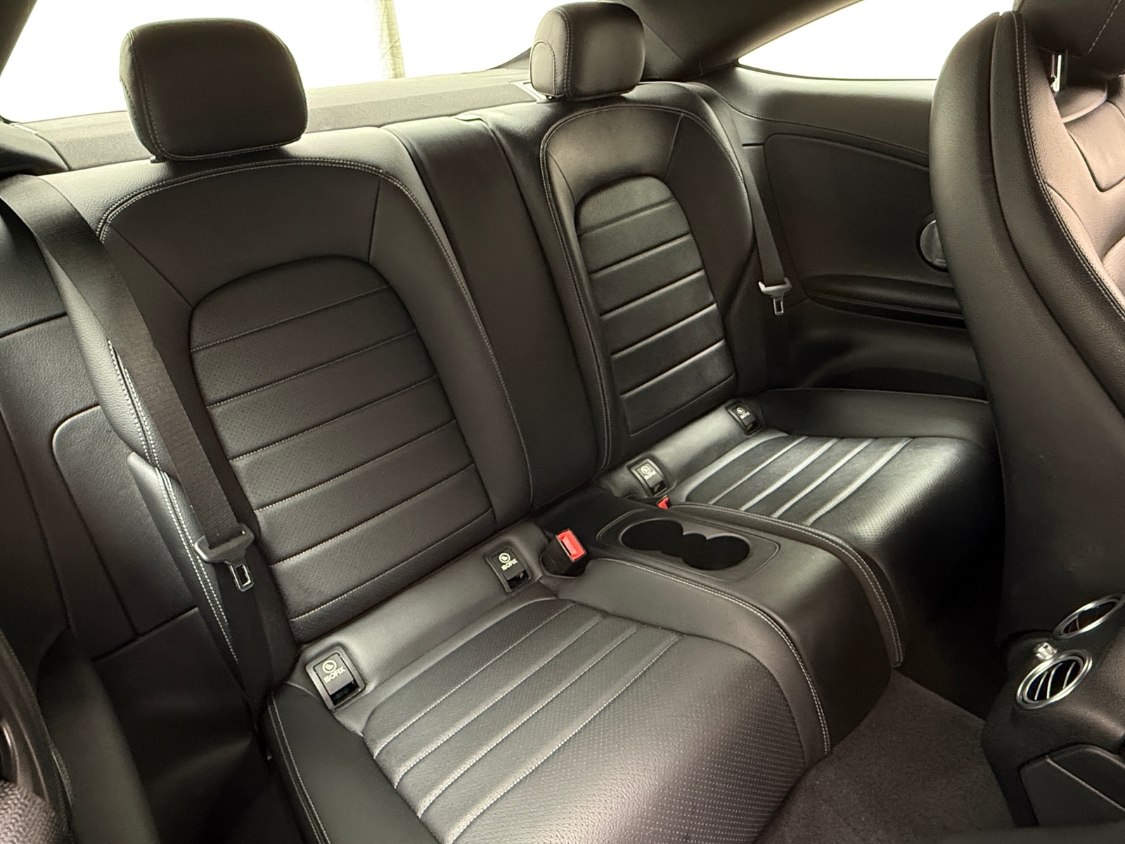 Thumbnail: 2017 Mercedes-Benz C-Class - 4