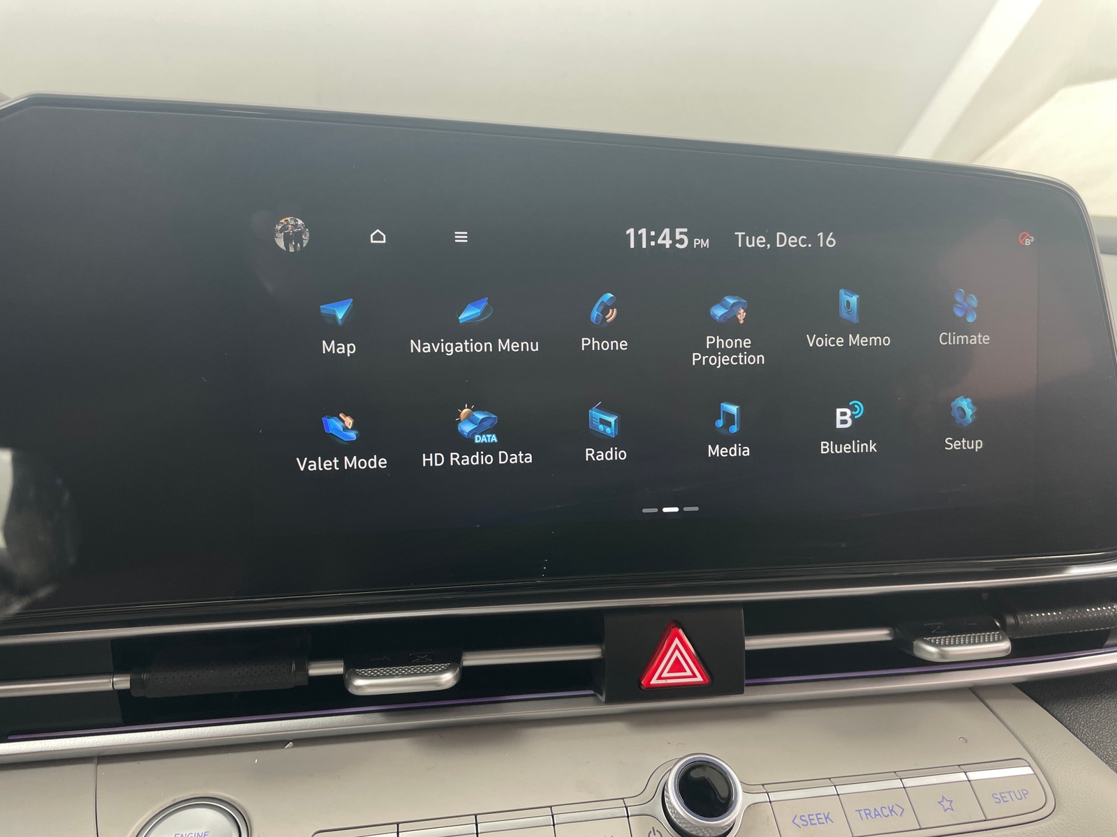 Thumbnail: 2023 Hyundai Elantra - 3