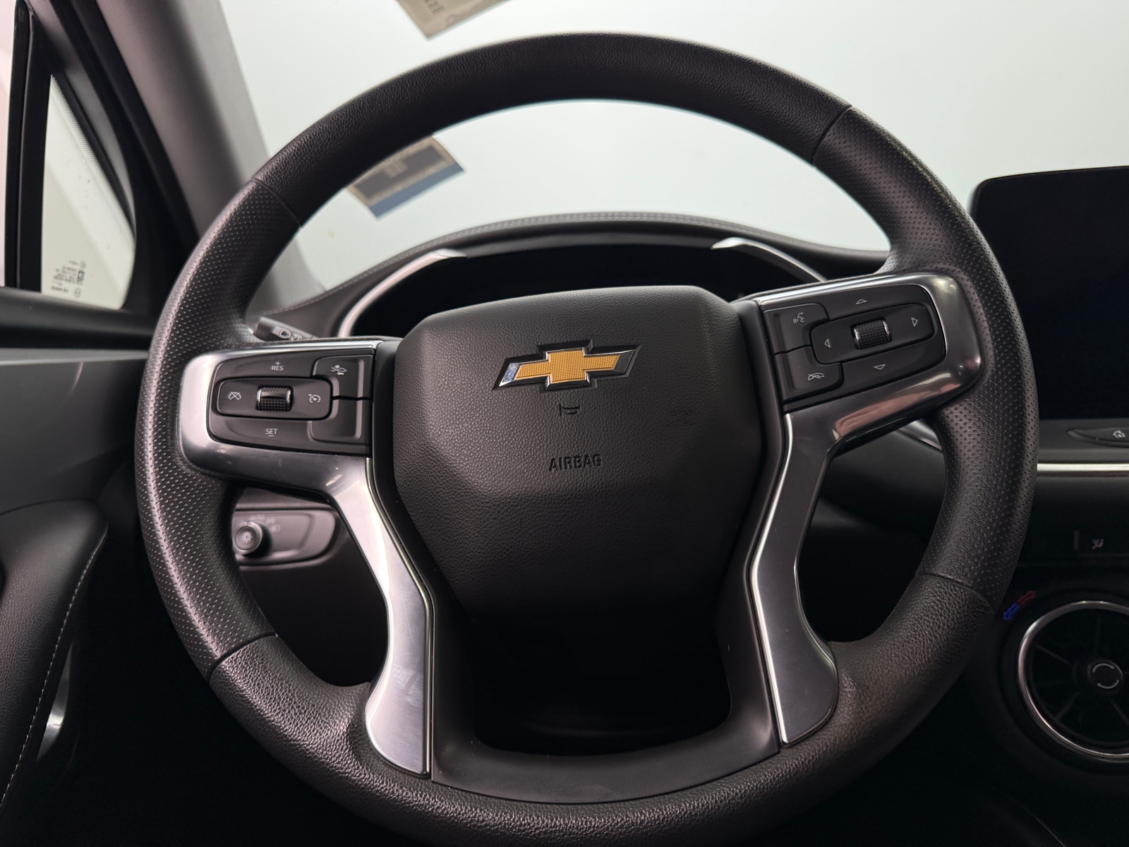 Thumbnail: 2025 Chevrolet Blazer - 5