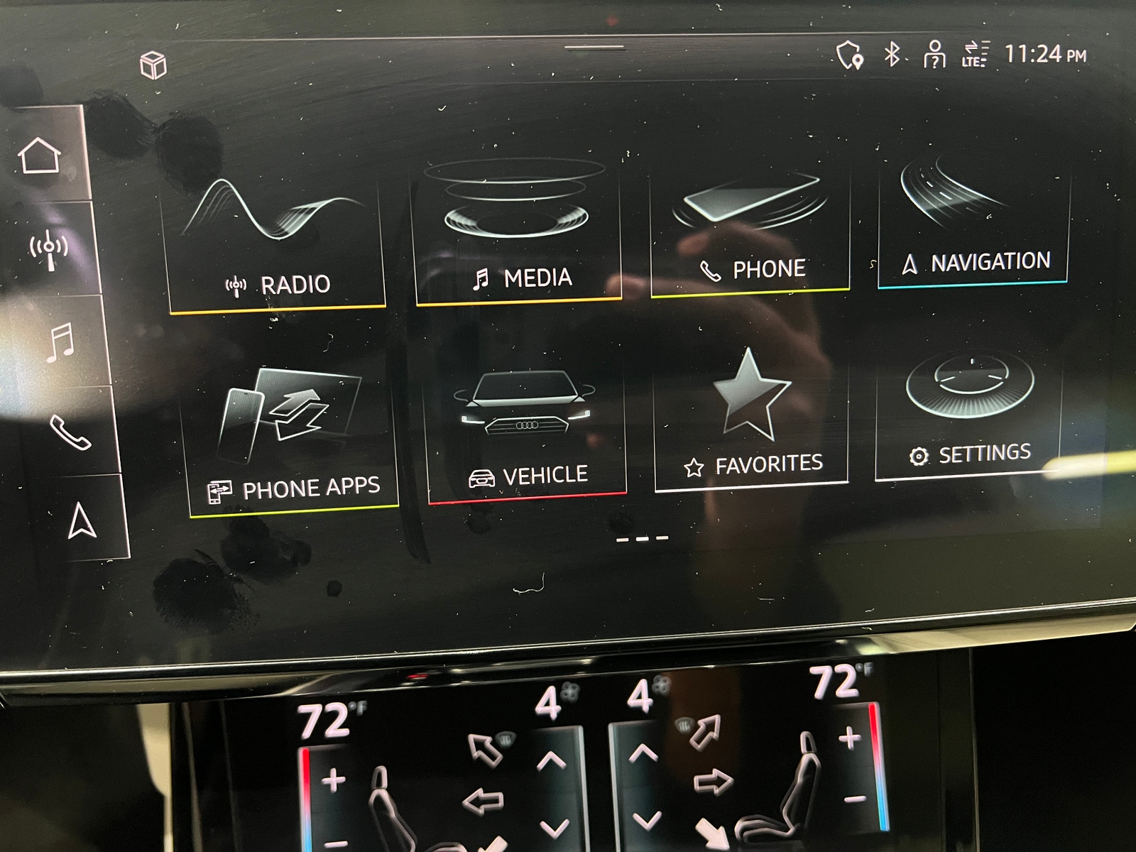 Thumbnail: 2021 Audi e-tron - 3