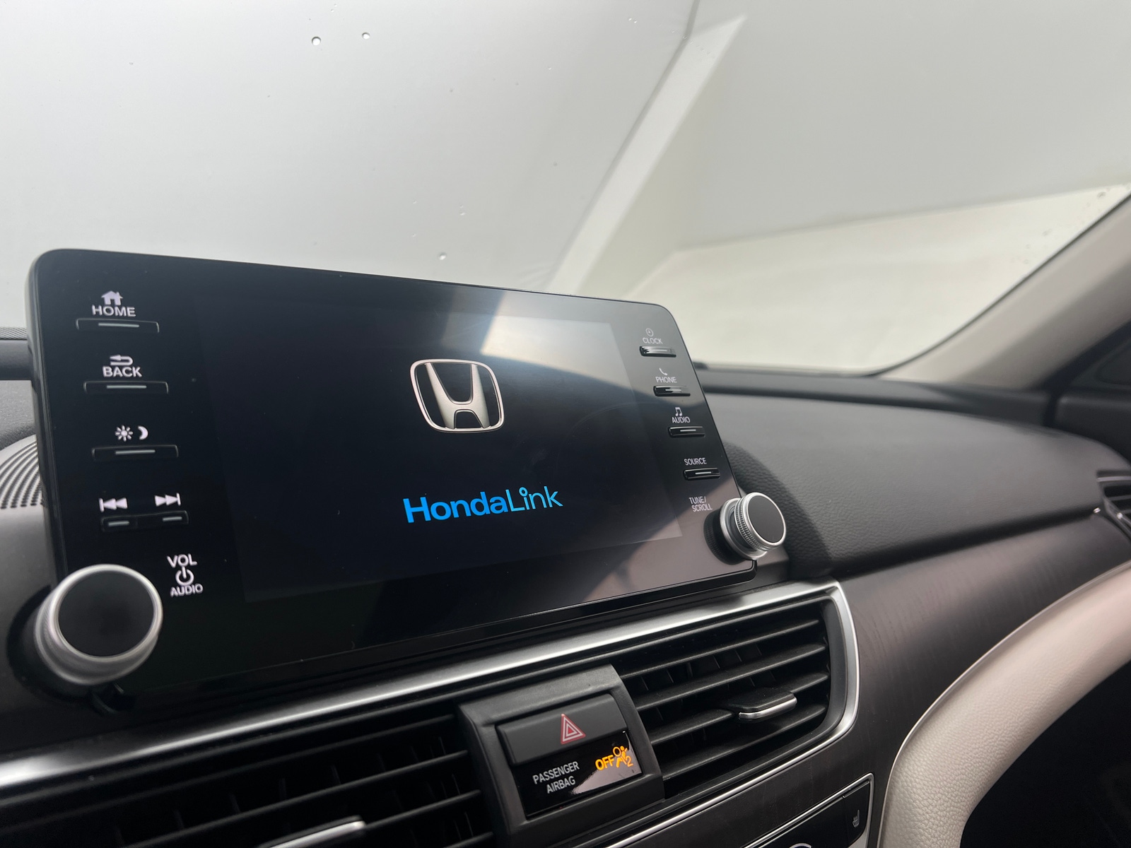 Thumbnail: 2018 Honda Accord - 3