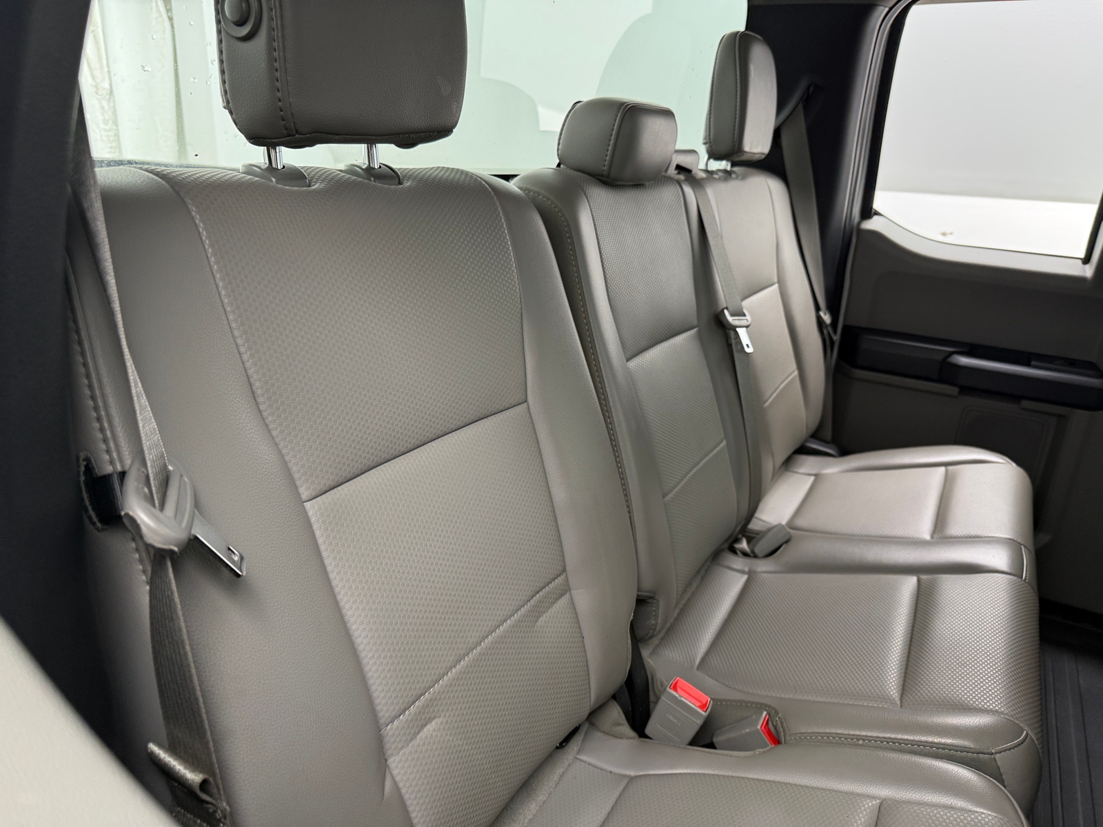 Thumbnail: 2019 Ford Econoline - 6