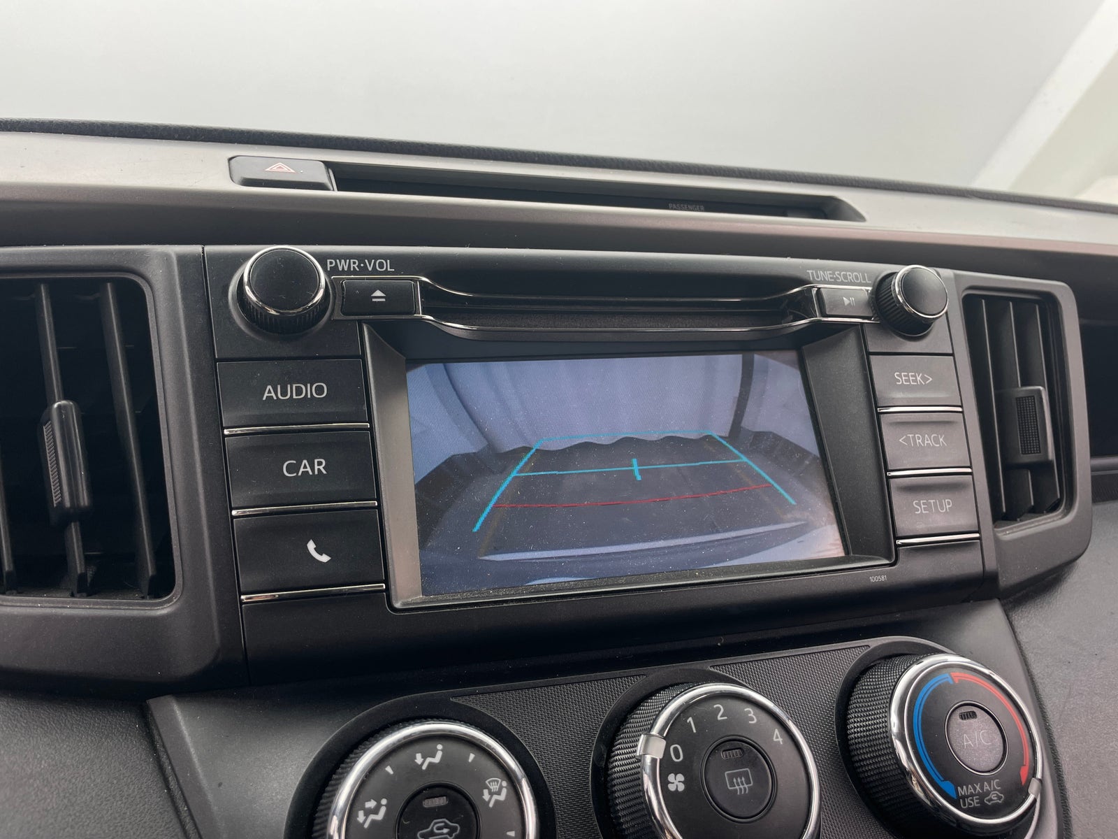 Thumbnail: 2016 Toyota RAV4 - 4