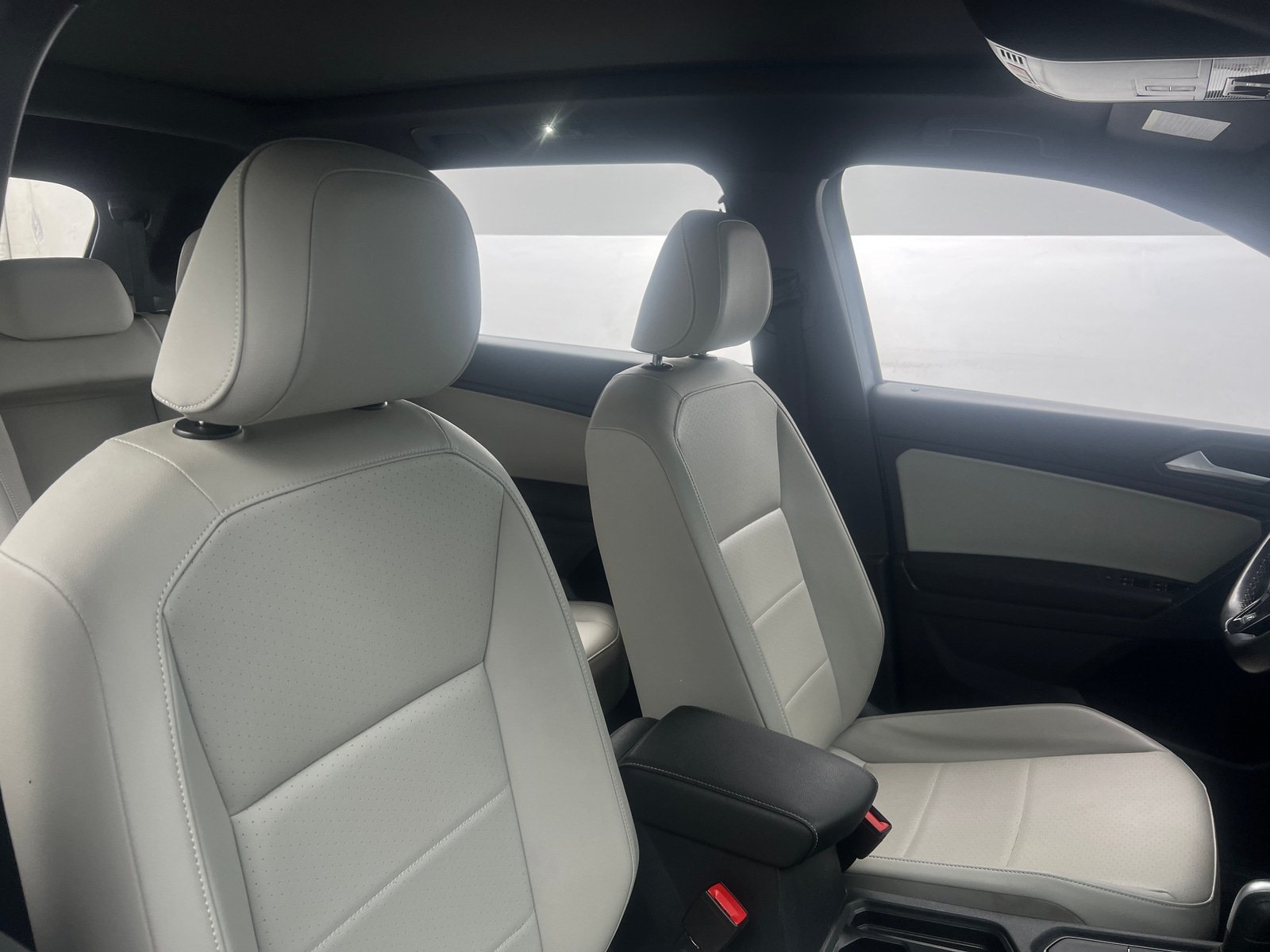 Thumbnail: 2021 Volkswagen Tiguan - 2