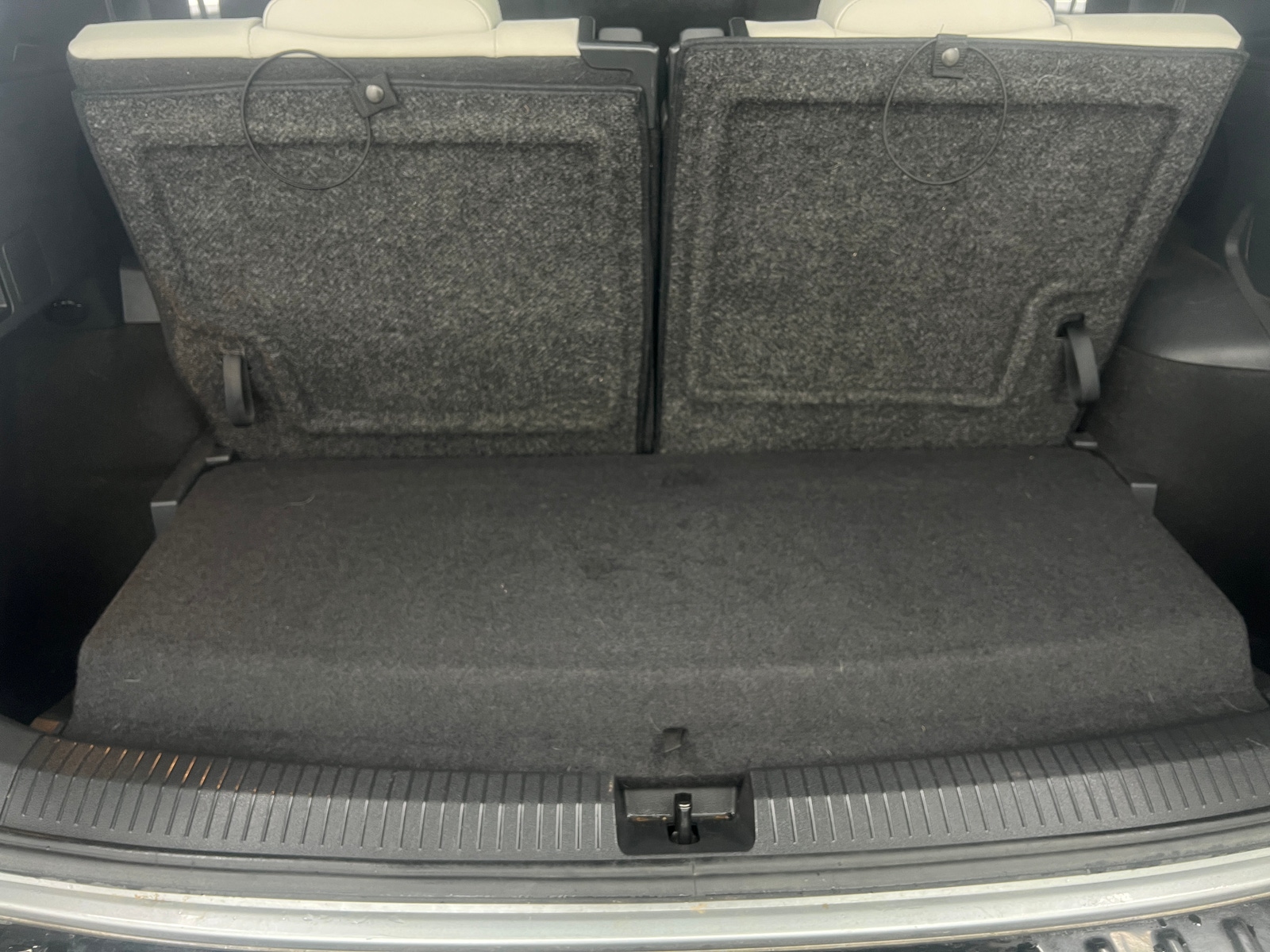 Thumbnail: 2021 Volkswagen Tiguan - 7