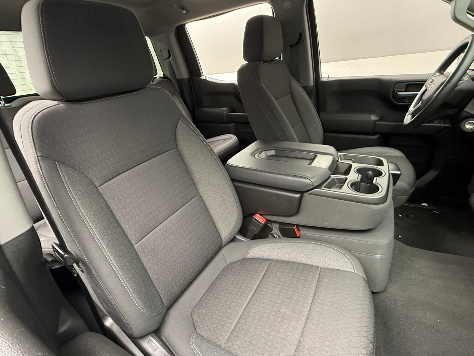 Thumbnail: 2022 Chevrolet Silverado 1500 - 2