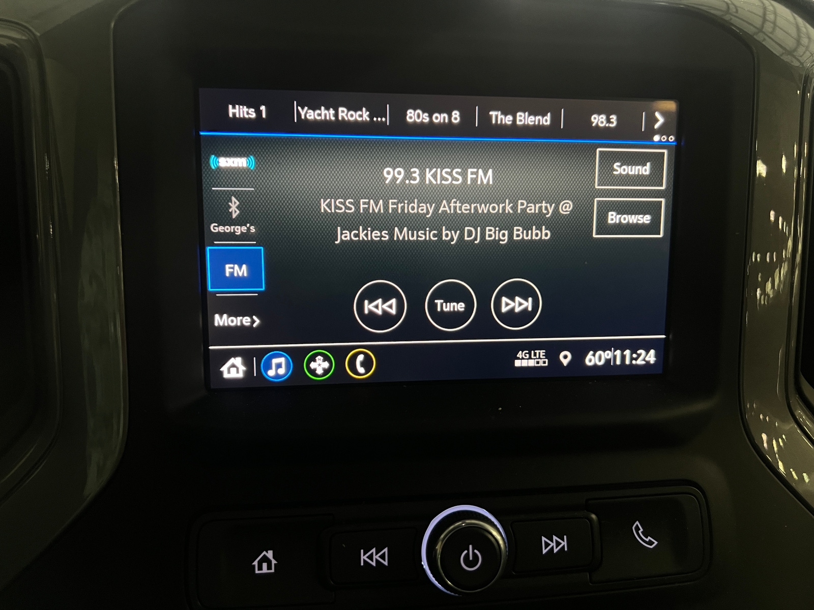 Thumbnail: 2022 Chevrolet Silverado 1500 - 4