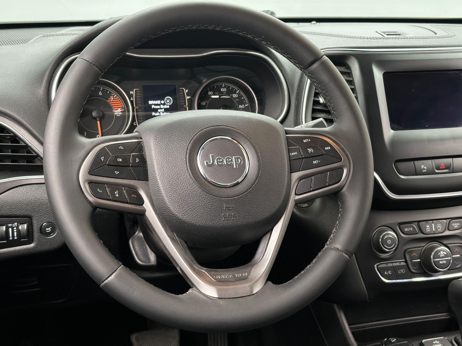 Thumbnail: 2019 Jeep Cherokee - 5