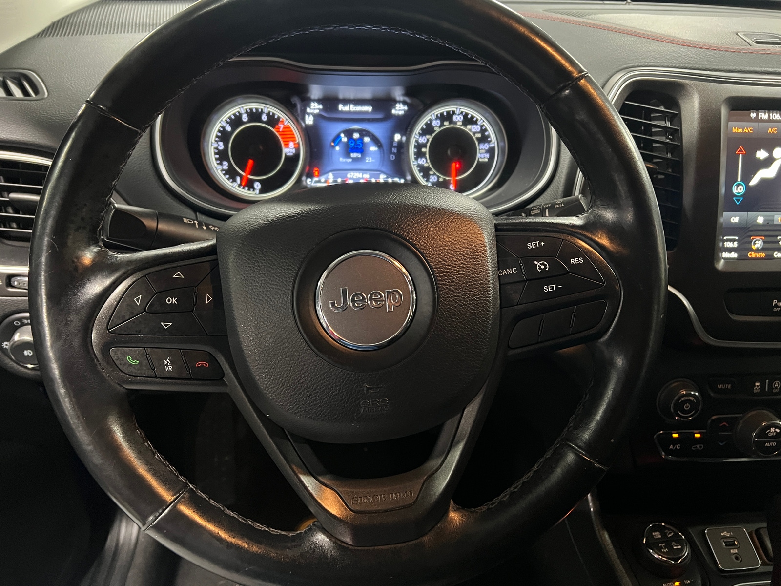 Thumbnail: 2021 Jeep Cherokee - 4