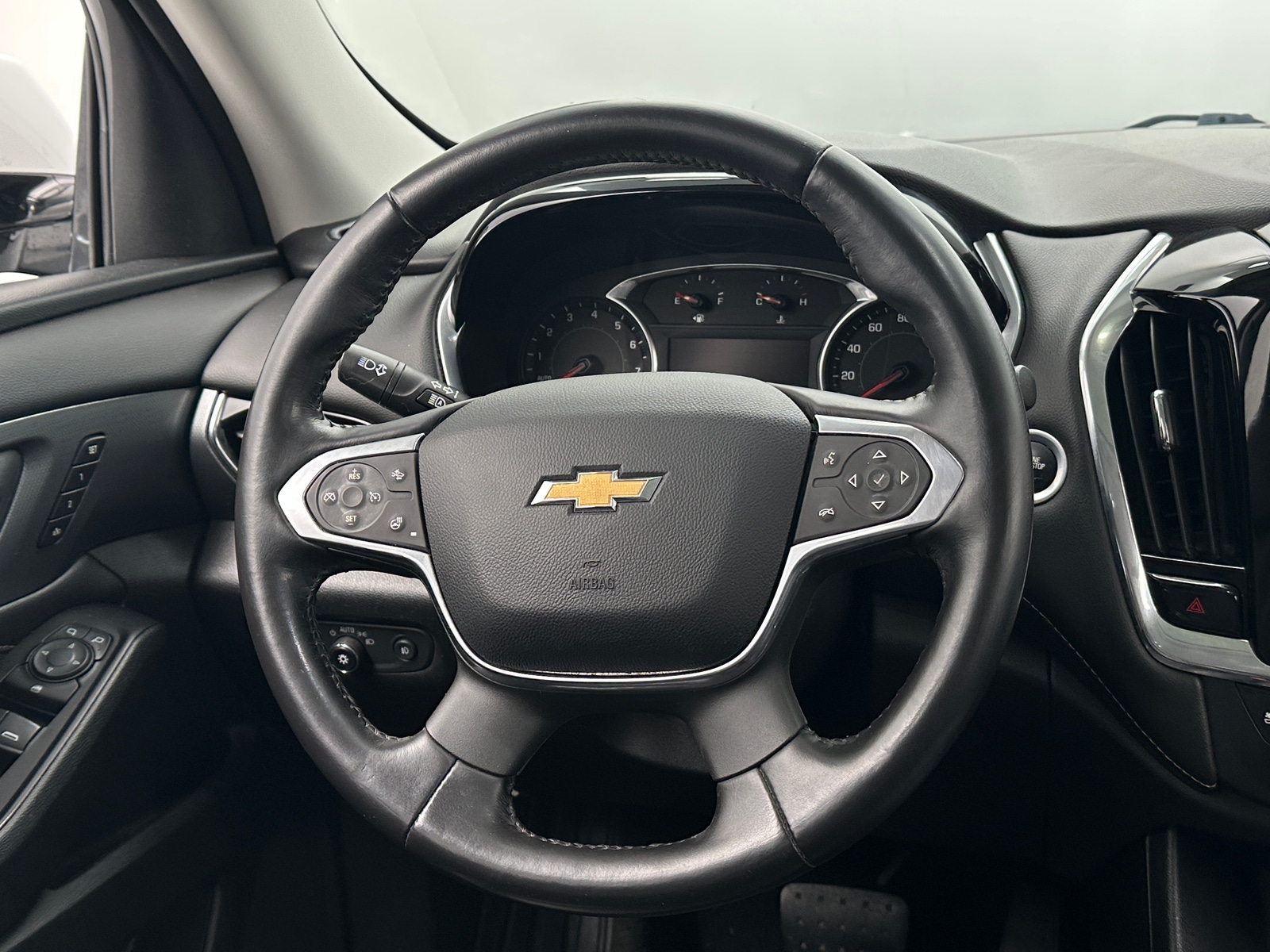 Thumbnail: 2019 Chevrolet Traverse - 4