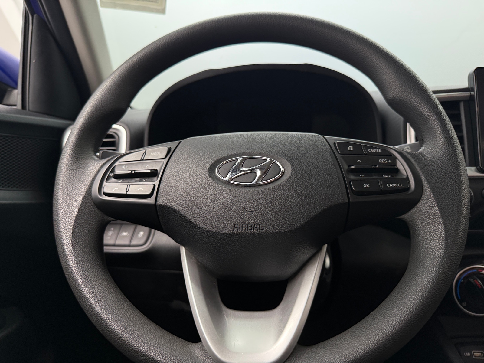 Thumbnail: 2022 Hyundai Venue - 5