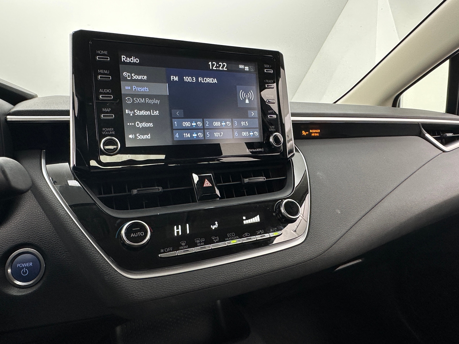 Thumbnail: 2021 Toyota Corolla - 4