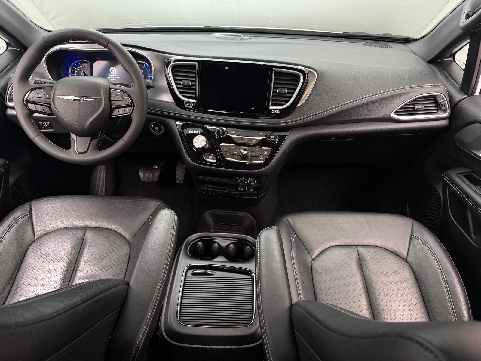 Thumbnail: 2022 Chrysler Pacifica - 2