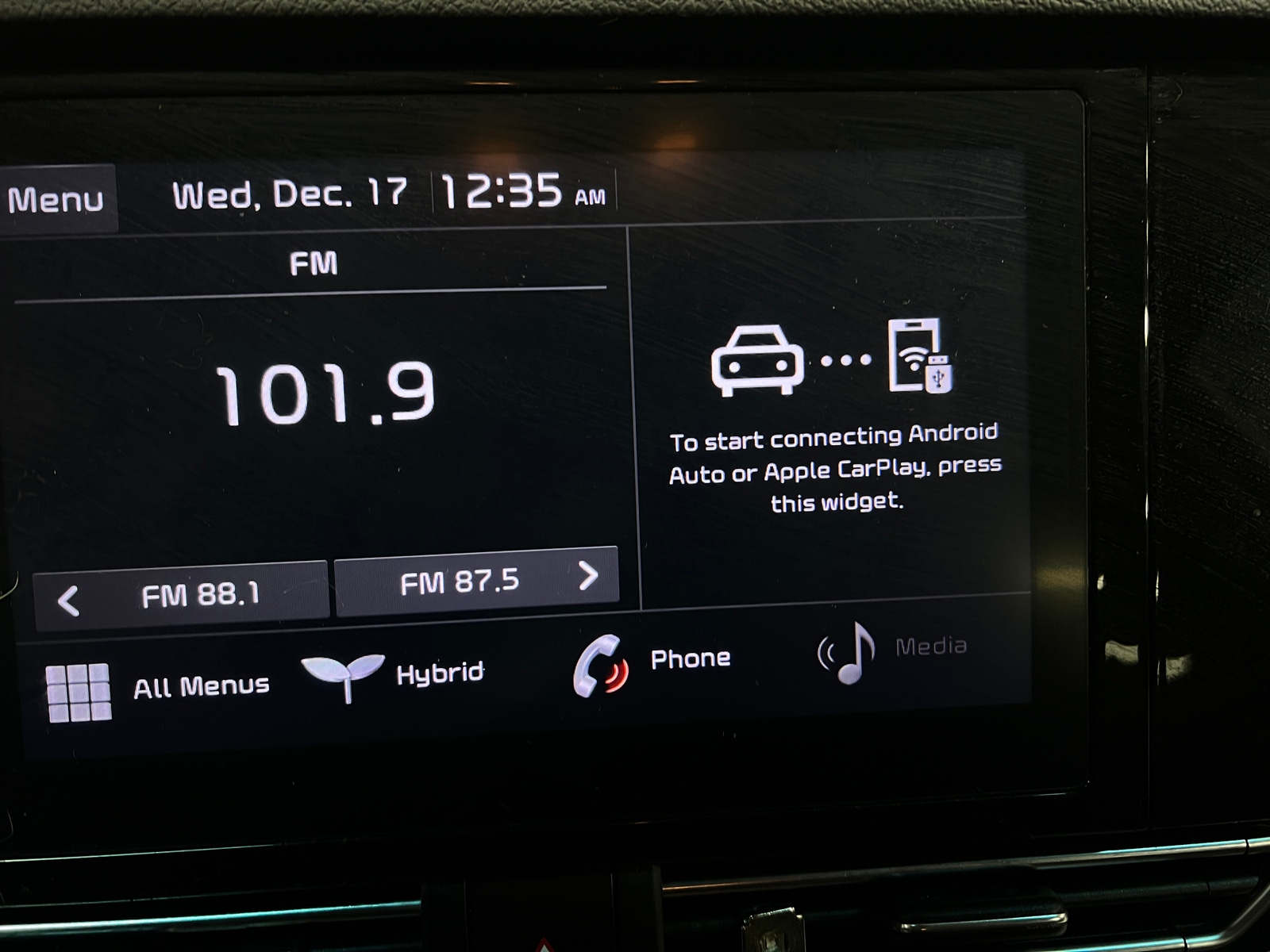 Thumbnail: 2022 Kia Niro - 4