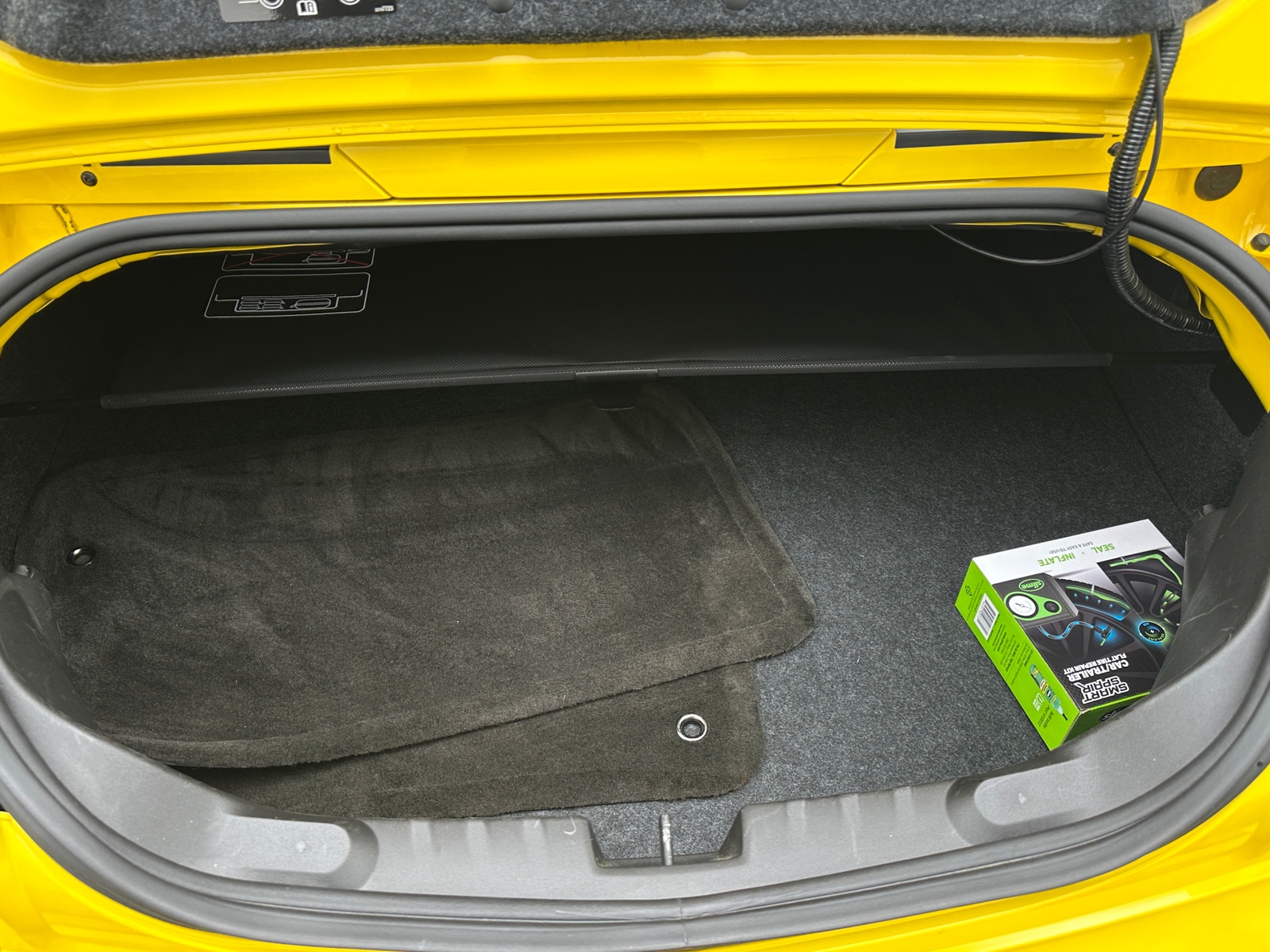 Thumbnail: 2011 Chevrolet Camaro - 6