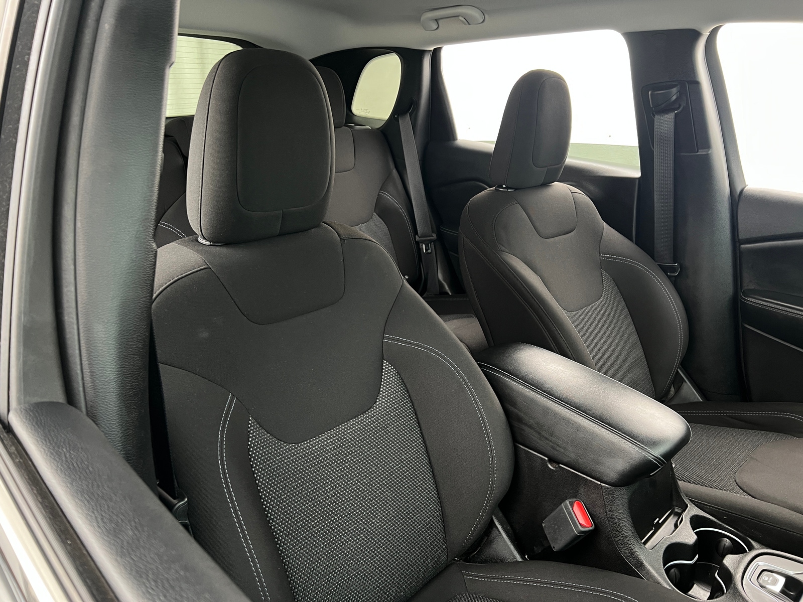 Thumbnail: 2019 Jeep Cherokee - 2