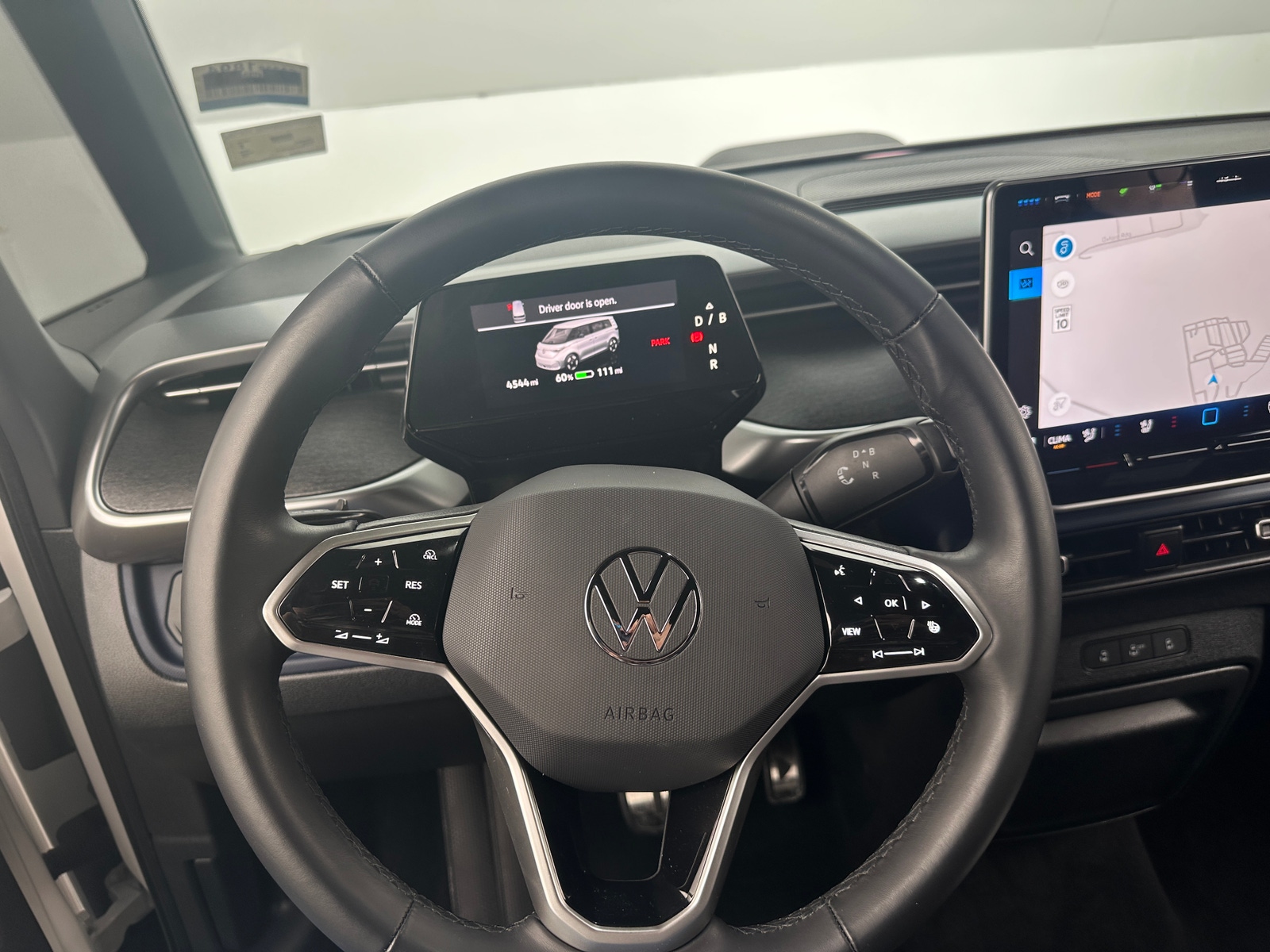 Thumbnail: 2025 Volkswagen ID.Buzz - 4