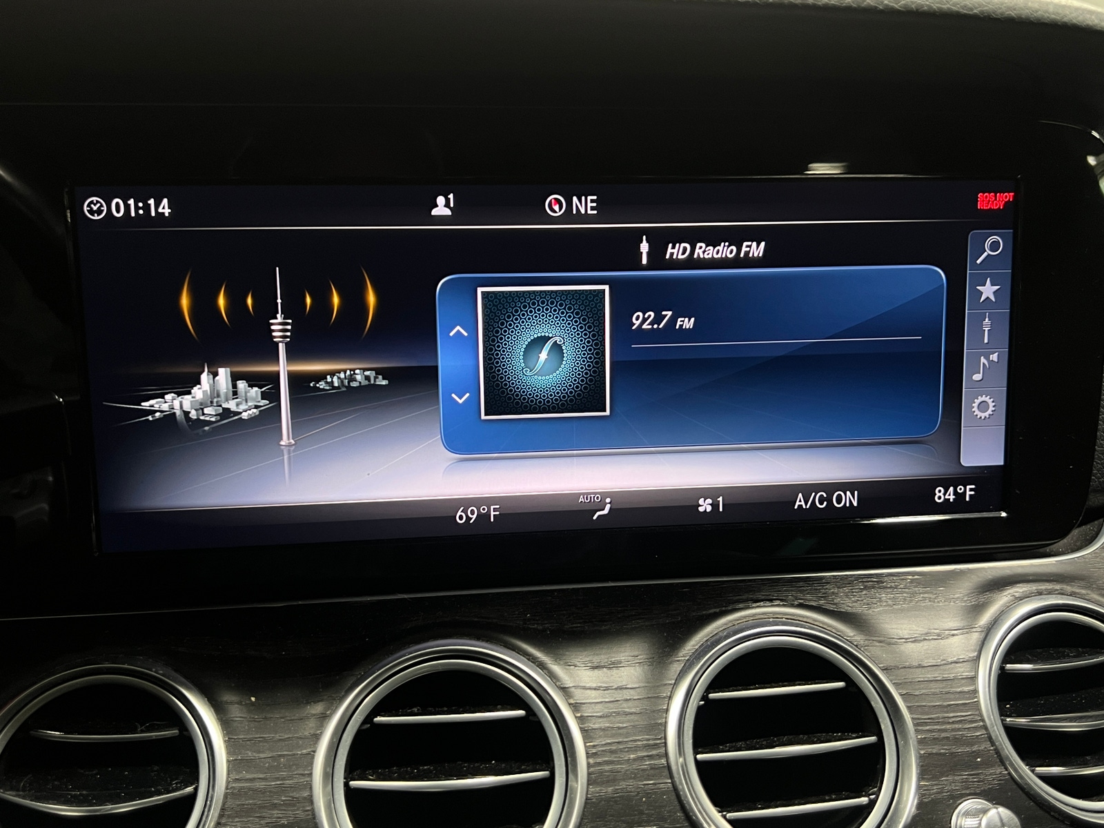 Thumbnail: 2018 Mercedes-Benz E-Class - 3