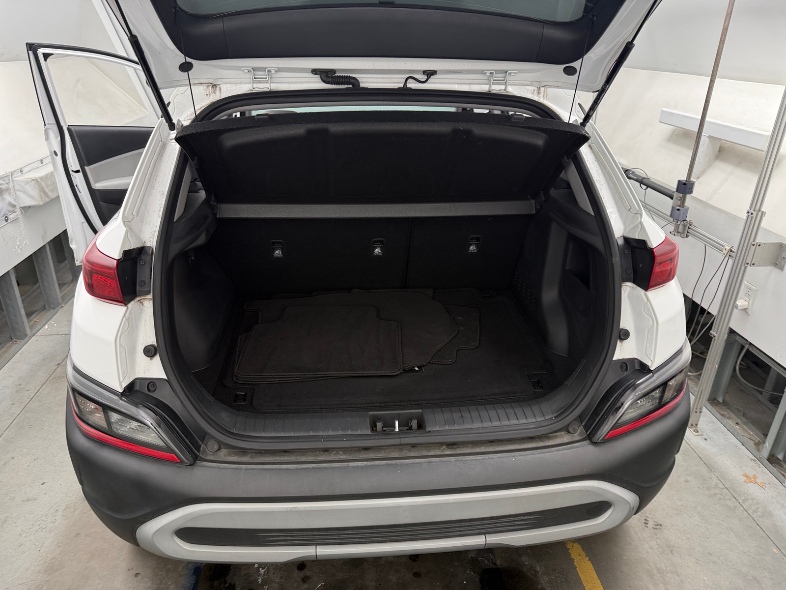 Thumbnail: 2023 Hyundai Kona - 7