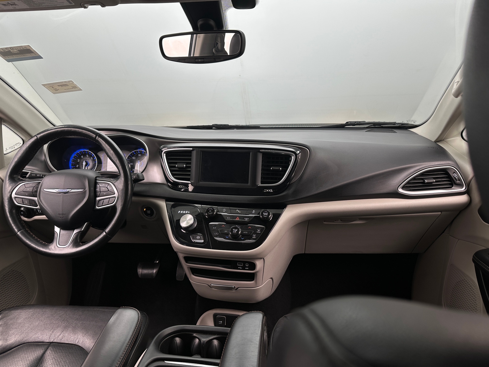 Thumbnail: 2020 Chrysler Pacifica - 2