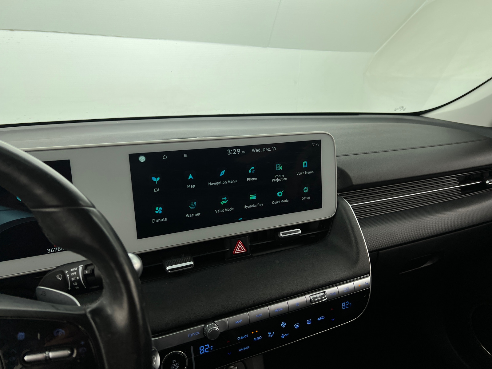 Thumbnail: 2023 Hyundai Ioniq 5 - 4