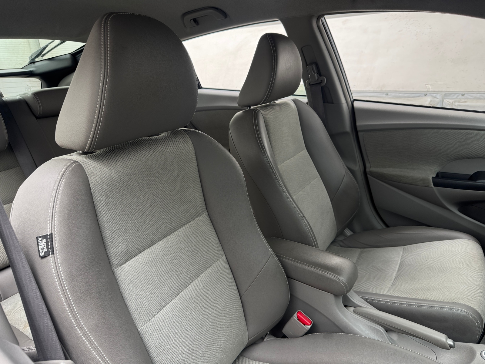 Thumbnail: 2012 Honda Insight - 2