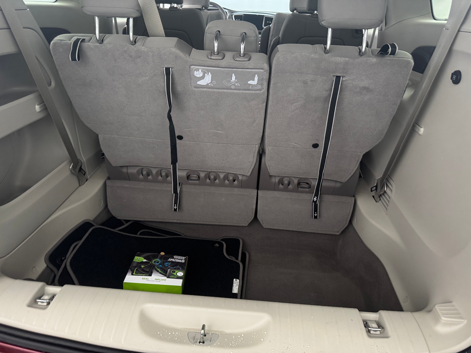 Thumbnail: 2017 Chrysler Pacifica - 7