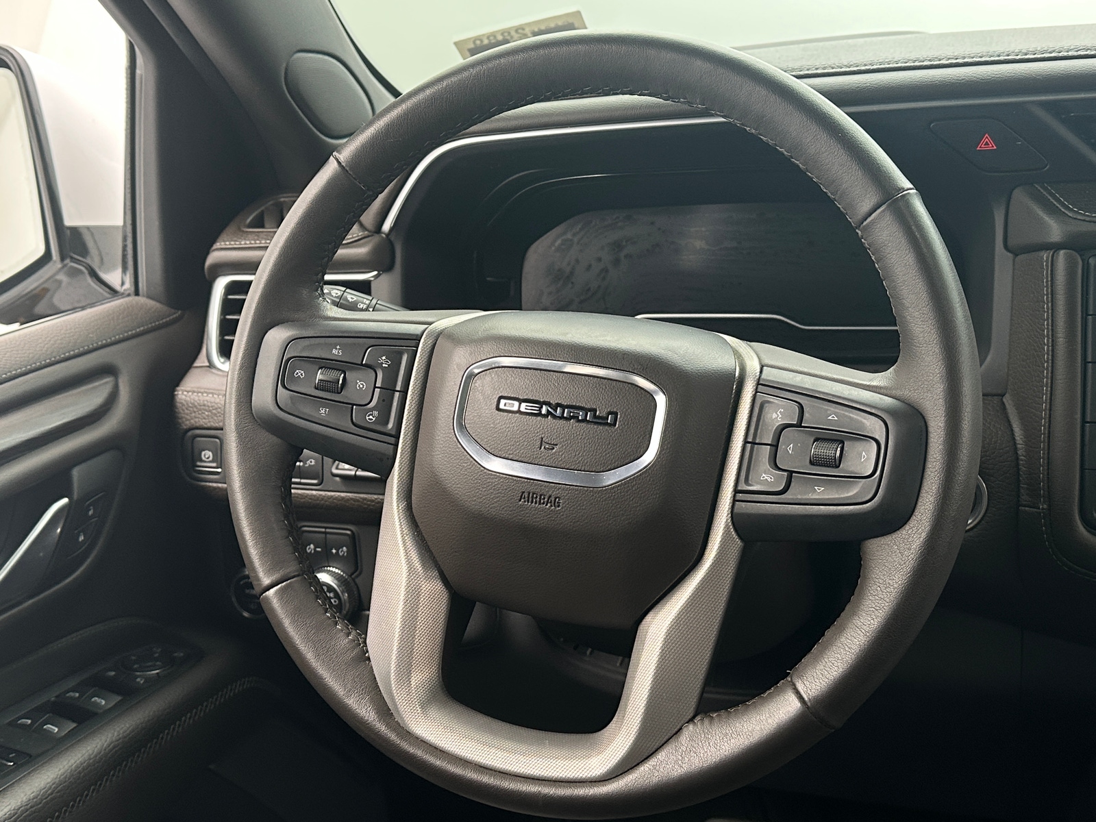 Thumbnail: 2022 GMC Yukon - 4