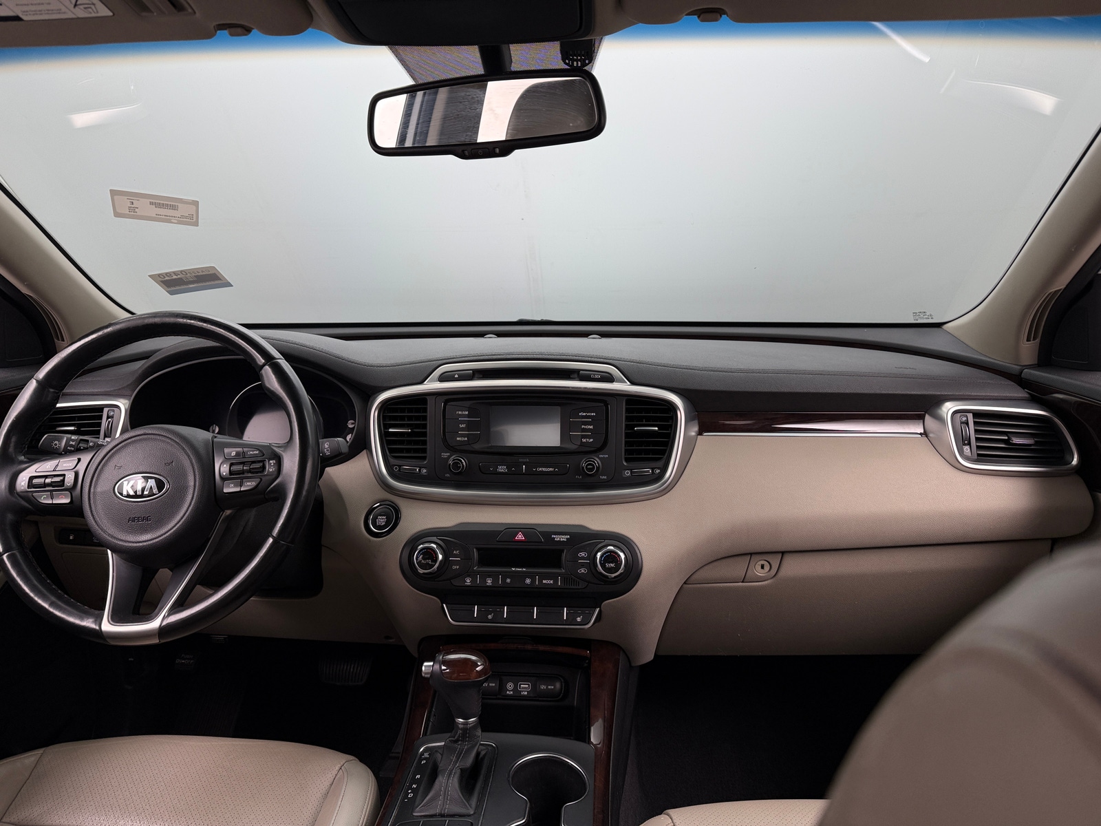 Thumbnail: 2016 Kia Sorento - 2