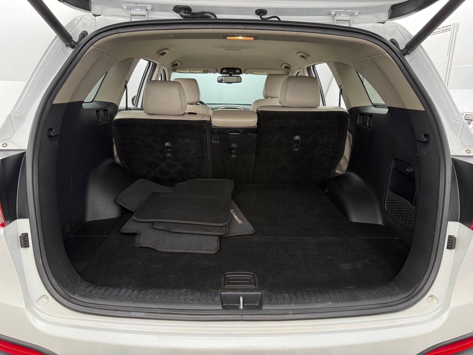 Thumbnail: 2016 Kia Sorento - 6