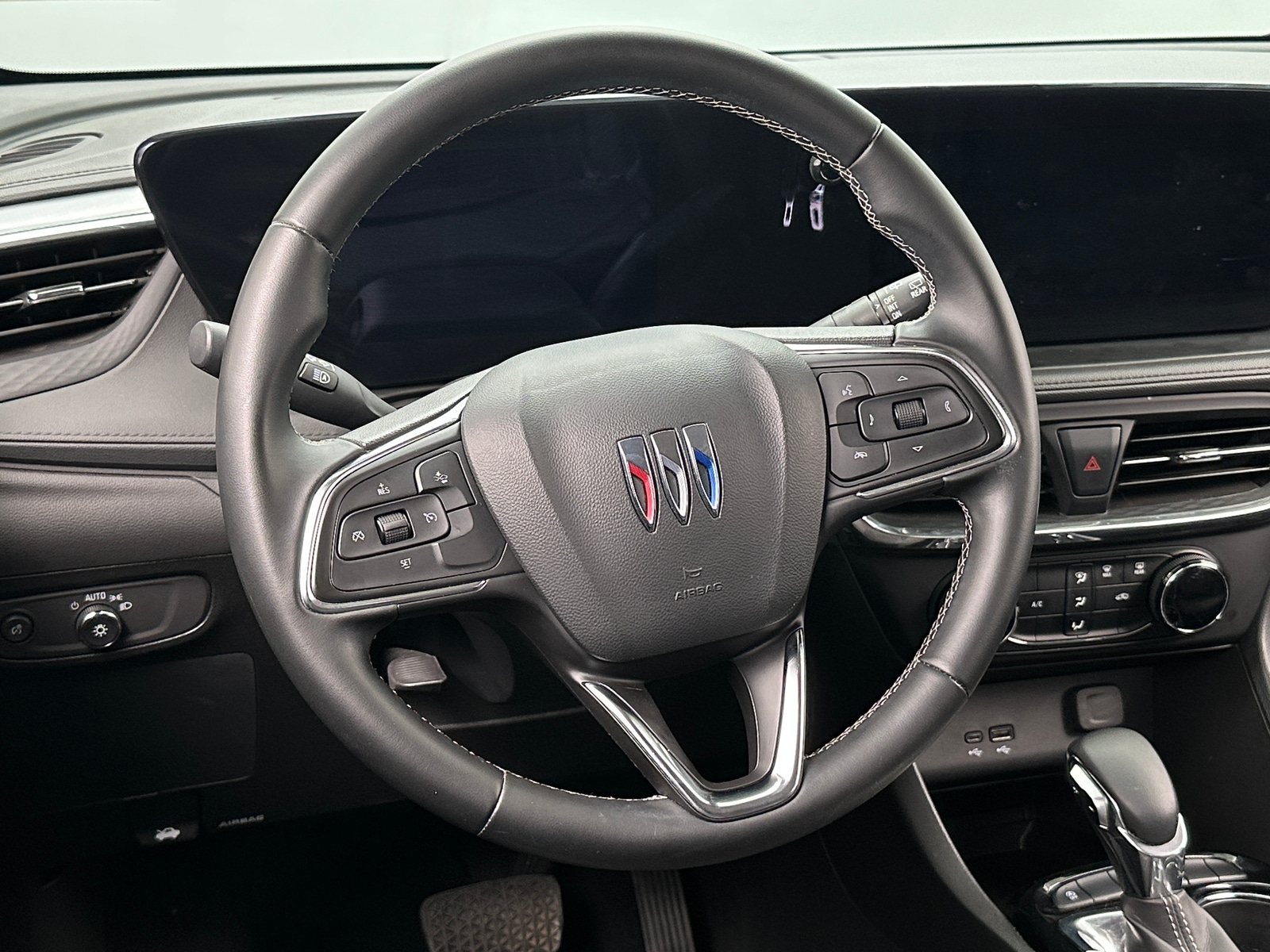 Thumbnail: 2025 Buick Encore GX - 4