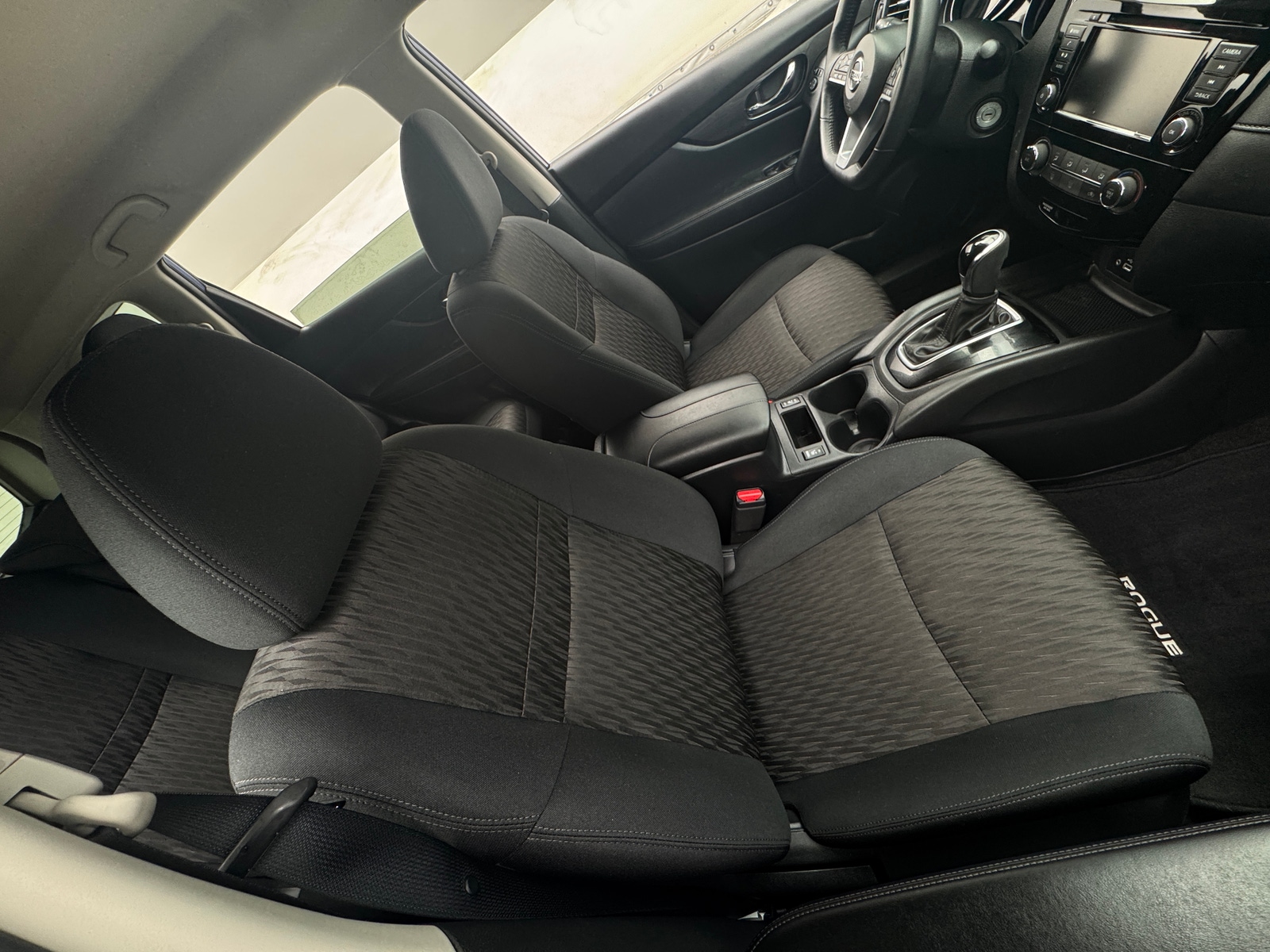 Thumbnail: 2018 Nissan Rogue - 2