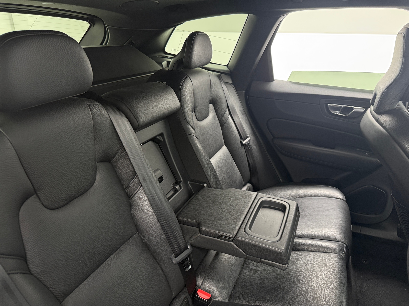 Thumbnail: 2019 Volvo XC60 - 5