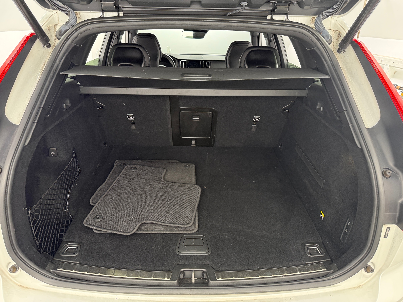 Thumbnail: 2019 Volvo XC60 - 6