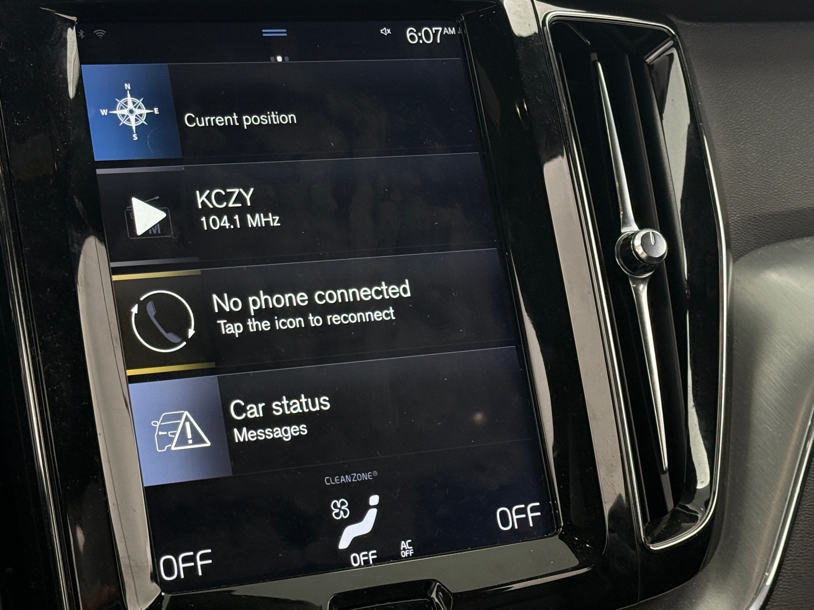 Thumbnail: 2019 Volvo XC60 - 3