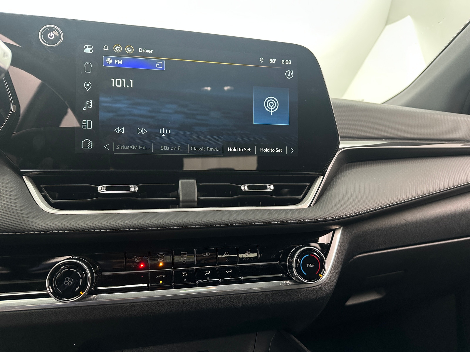 Thumbnail: 2025 Chevrolet Equinox - 4