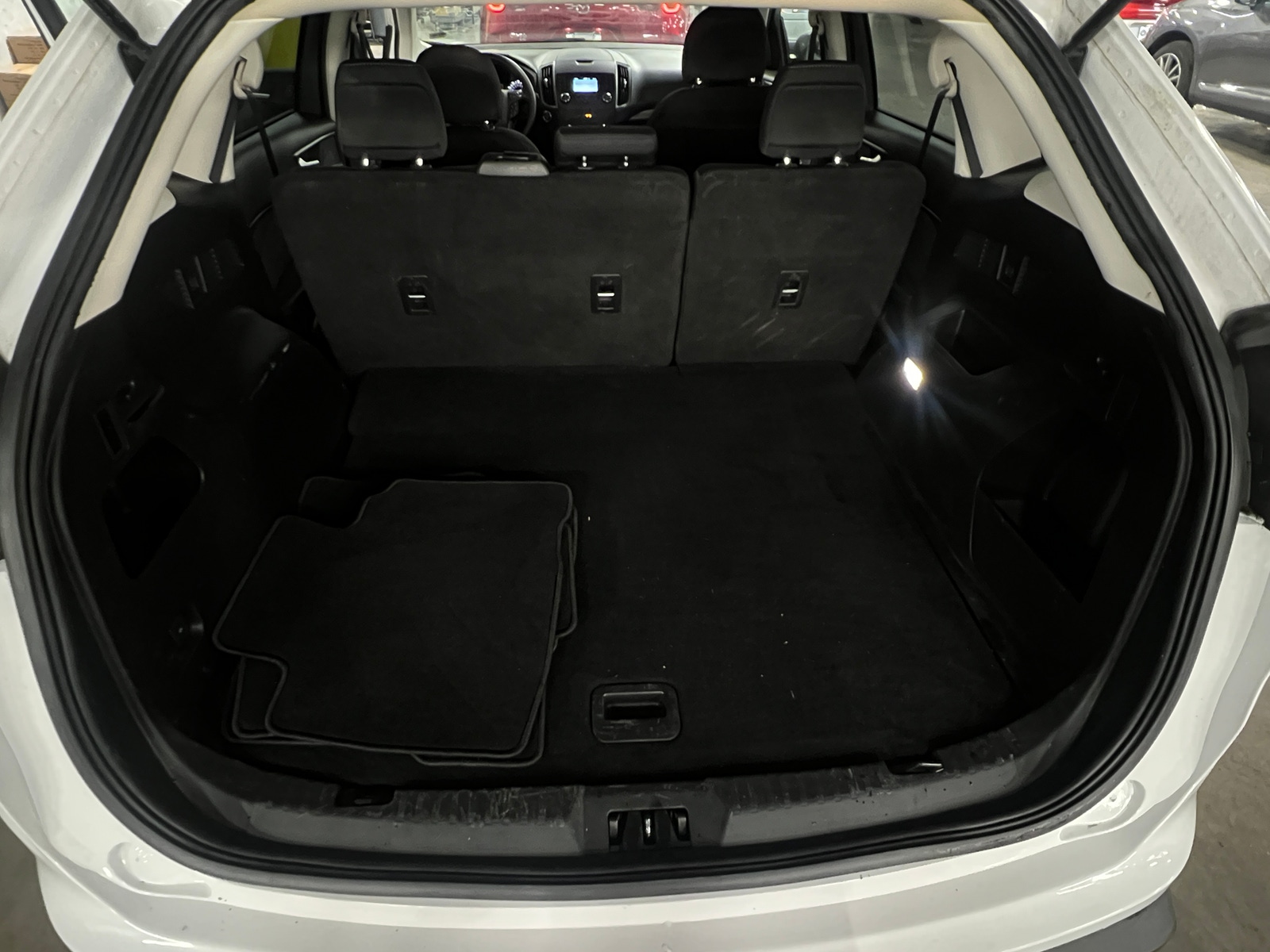 Thumbnail: 2019 Ford Edge - 7