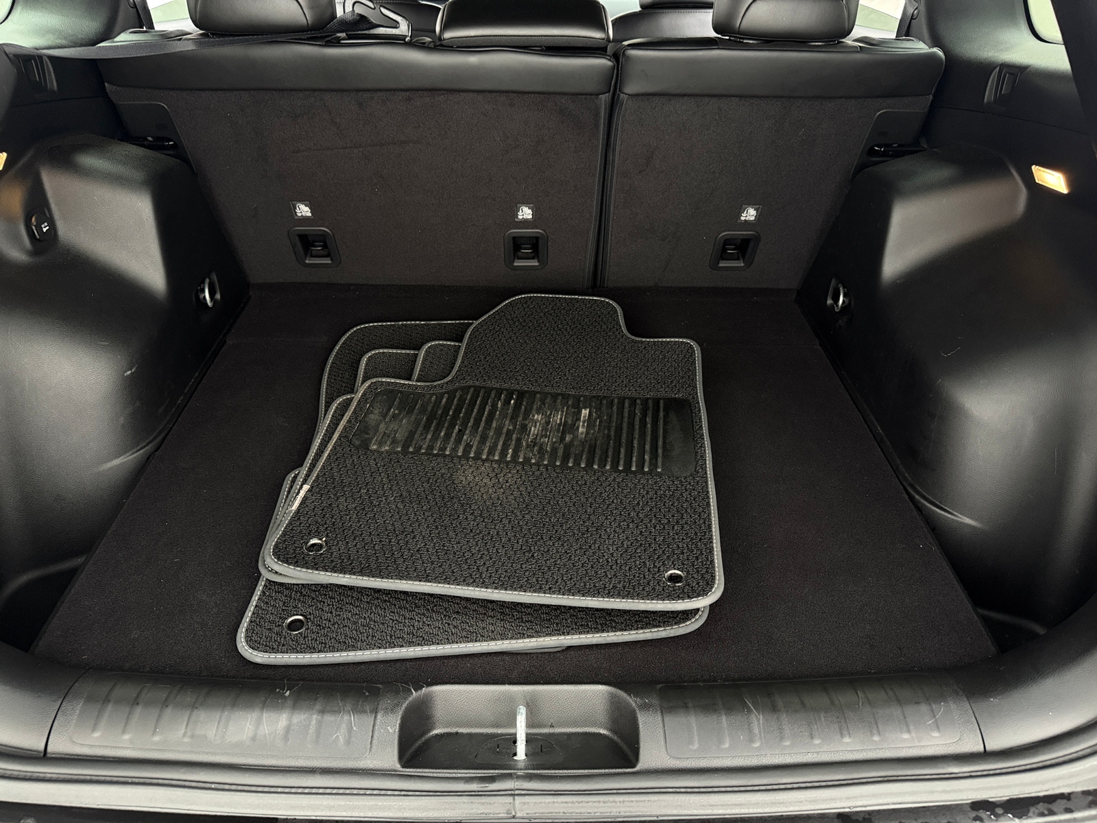 Thumbnail: 2021 Jeep Cherokee - 6